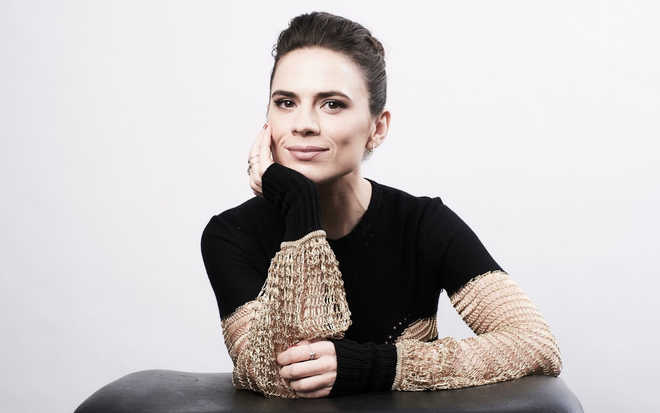 Wallpaper material, Hayley Atwell, Unique design, Eye-catching visuals, 2190x1370 HD Desktop