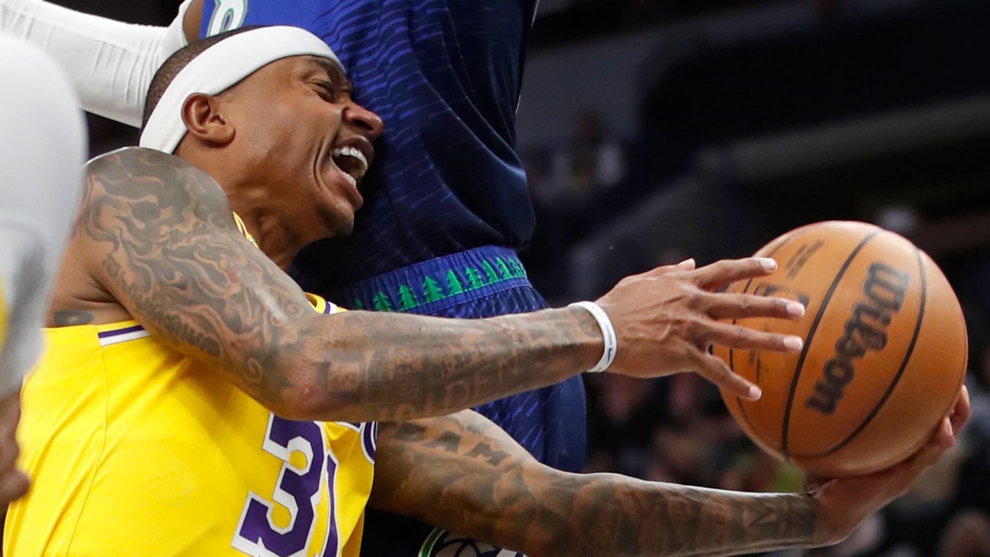 Isaiah Thomas, Debut with Timberwolves, Lakers, Marca, 1980x1120 HD Desktop