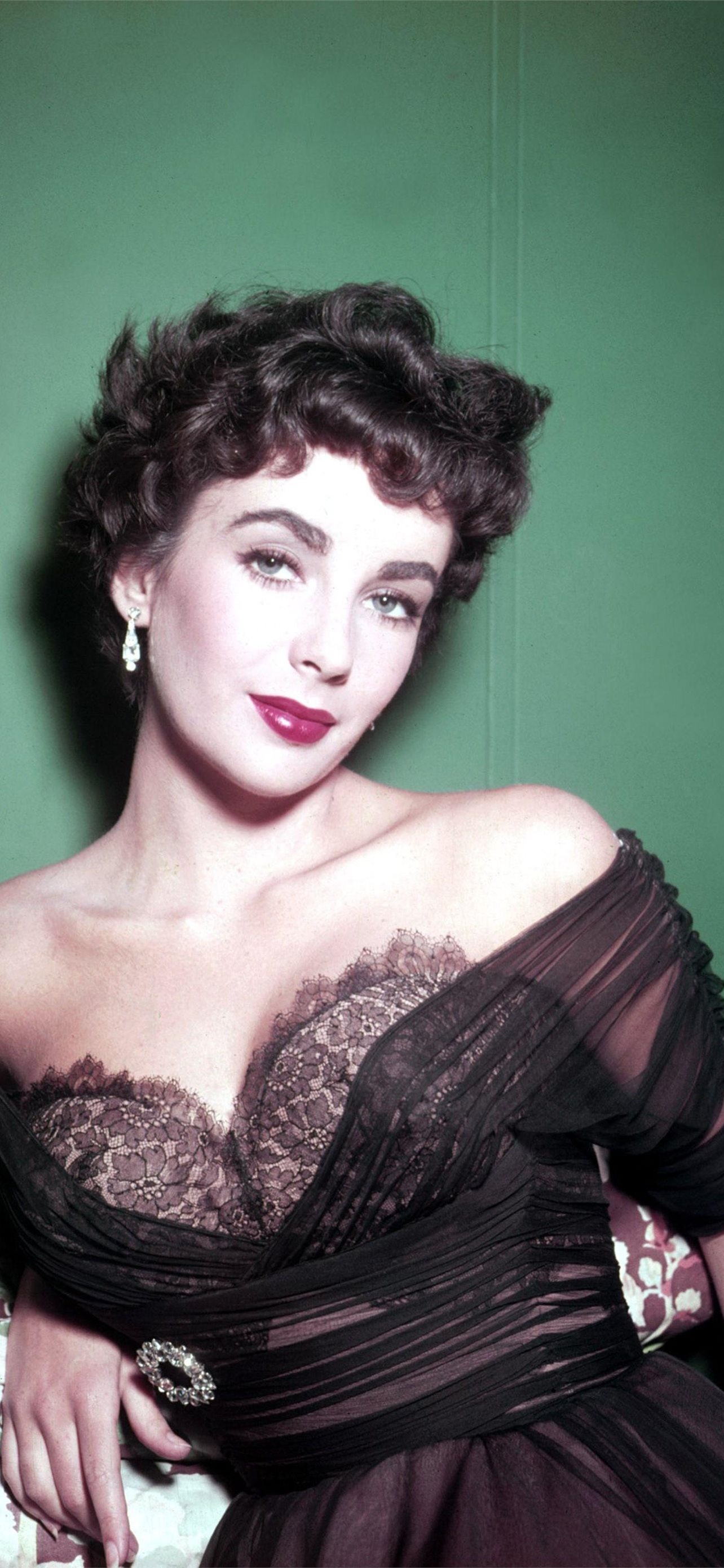 Best Elizabeth Taylor, iPhone, HD wallpapers, 1290x2780 HD Phone