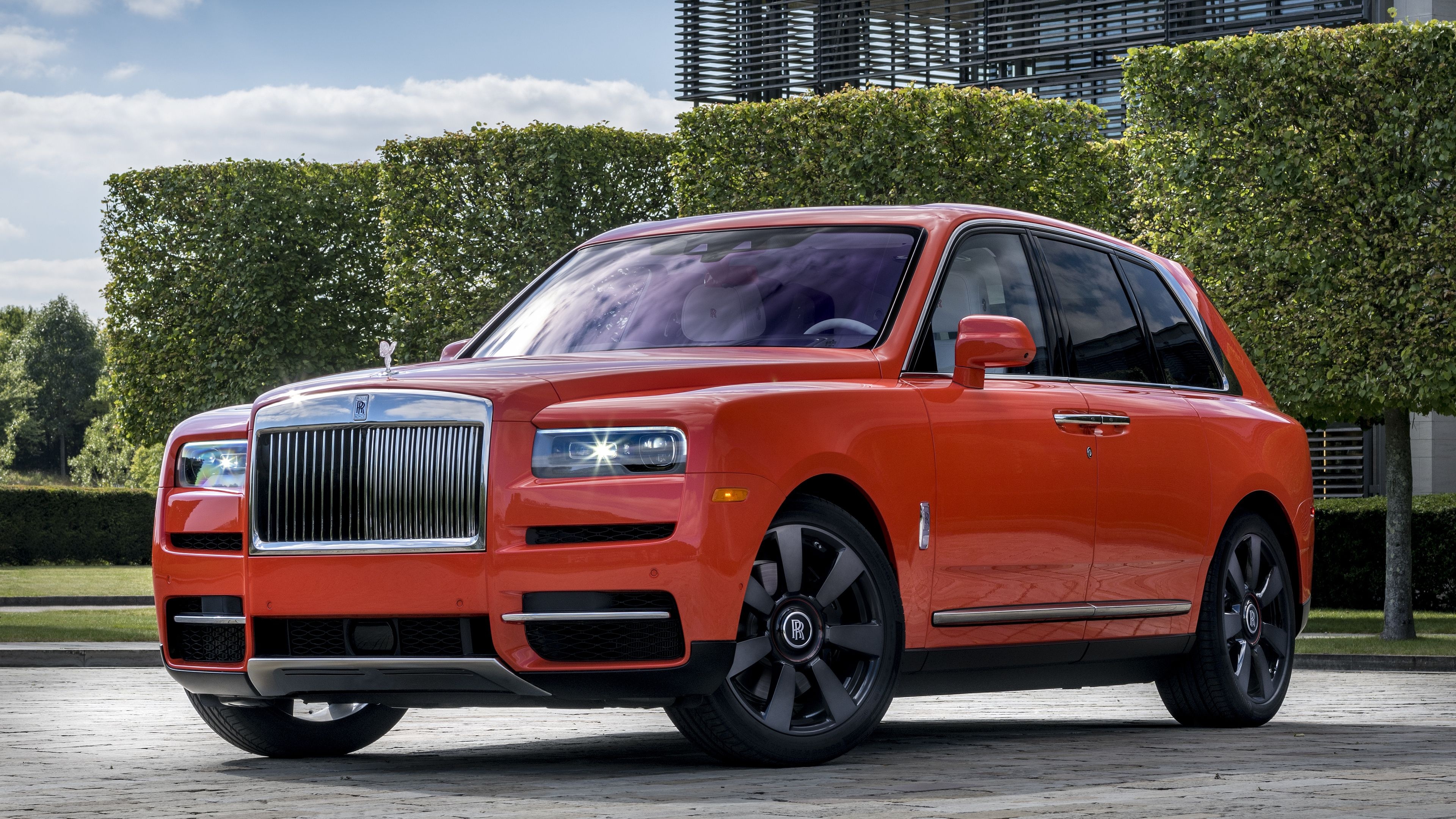 Rolls-Royce Cullinan, Luxury SUV, Opulent interior, Prestigious brand, 3840x2160 4K Desktop