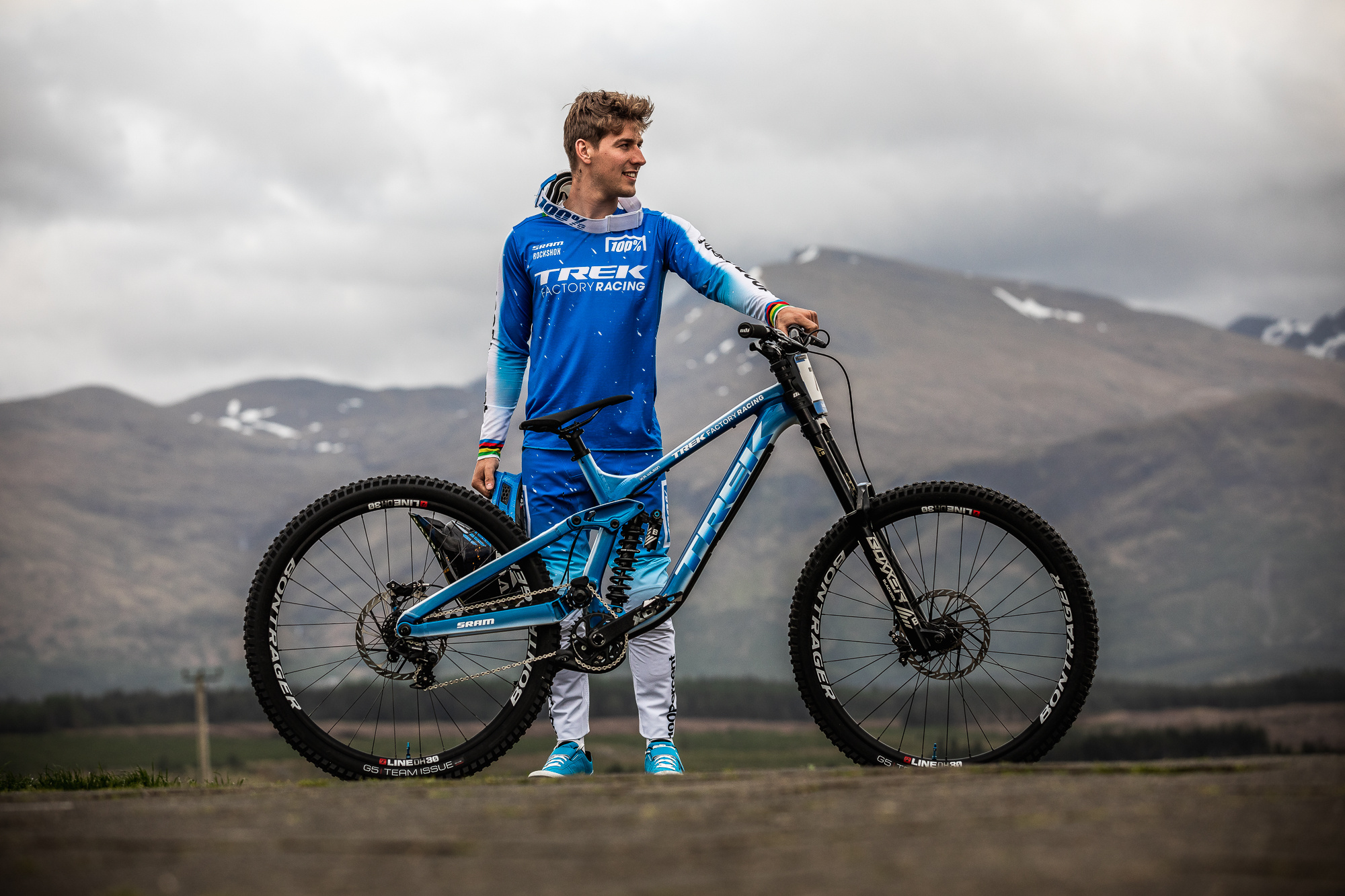 Reece Wilson, Custom bikes, Fort William, Trek race shop, 2000x1340 HD Desktop