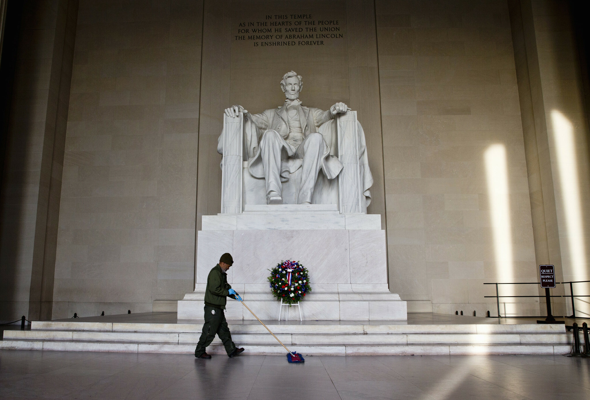 HD wallpapers, Lincoln Memorial beauty, Stunning photography, Desktop backgrounds, 2050x1390 HD Desktop