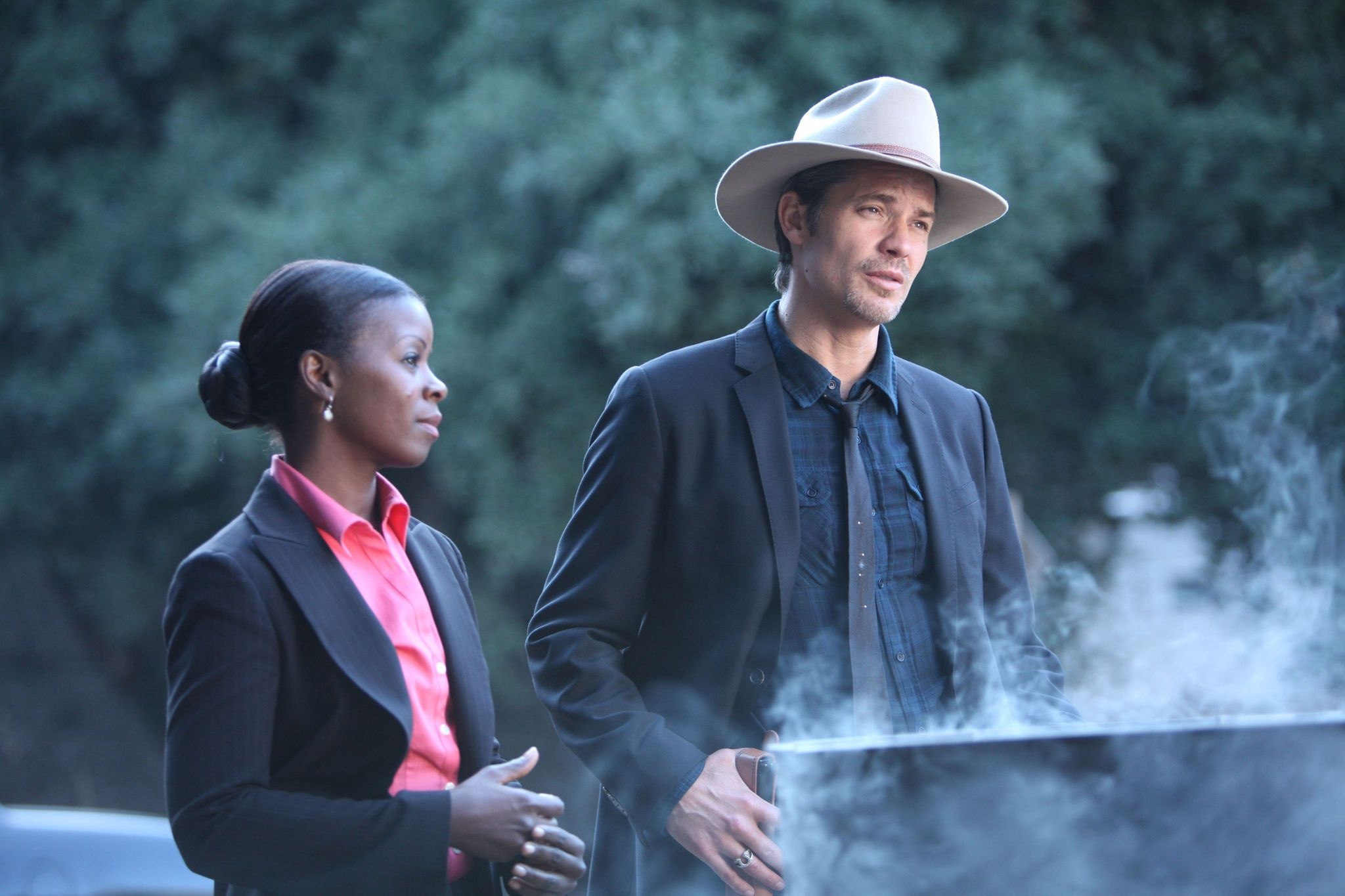 Justified TV series, Season 3 episode 4, Timothy Olyphant, Olyphant, 2050x1370 HD Desktop