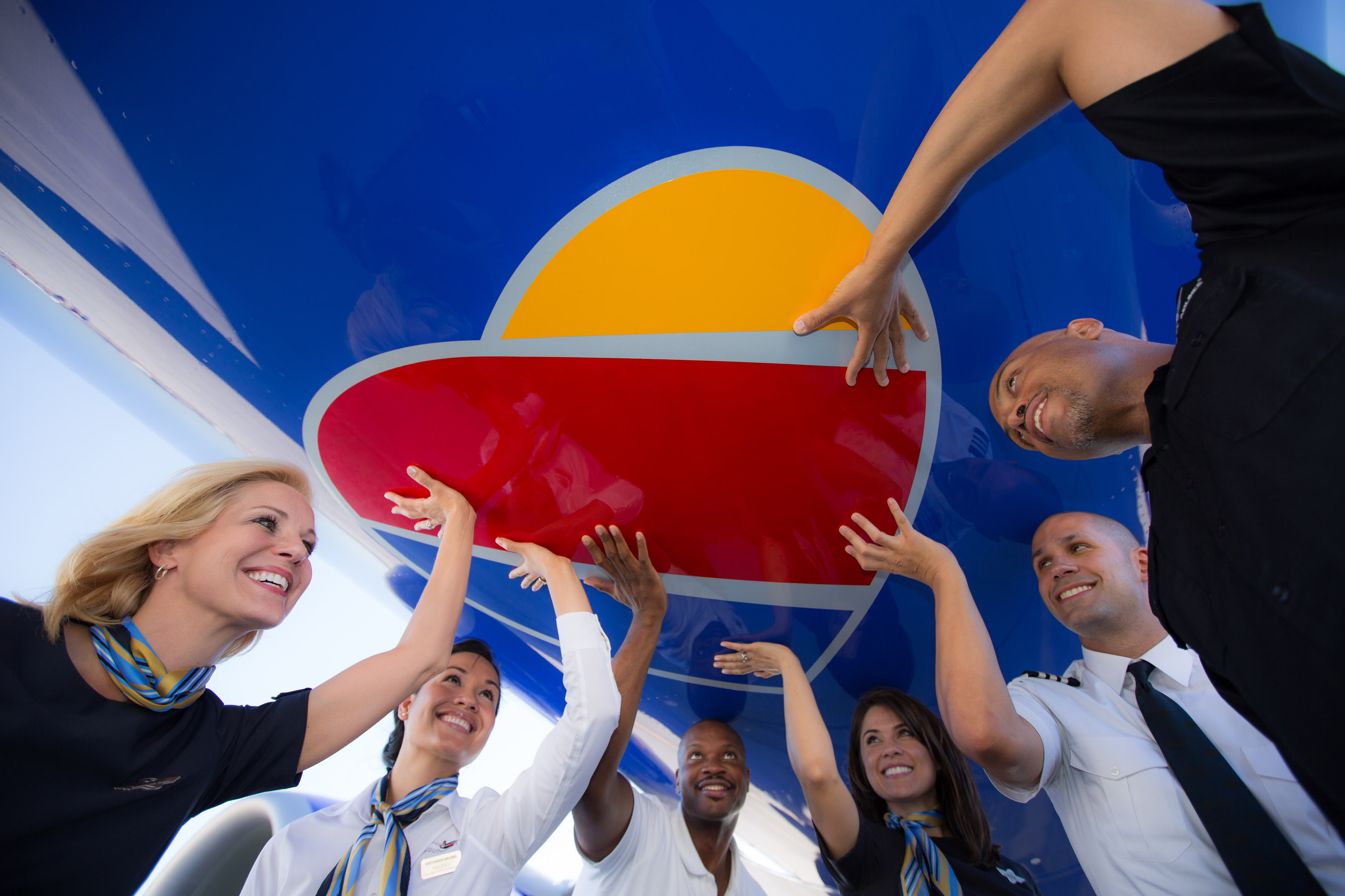 Cabin crew, Southwest Airlines Wallpaper, 2700x1800 HD Desktop