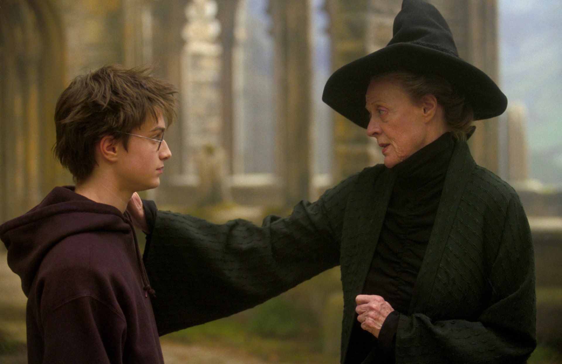 Maggie Smith, Minerva McGonagall, HD wallpapers, Iconic character, 1920x1250 HD Desktop