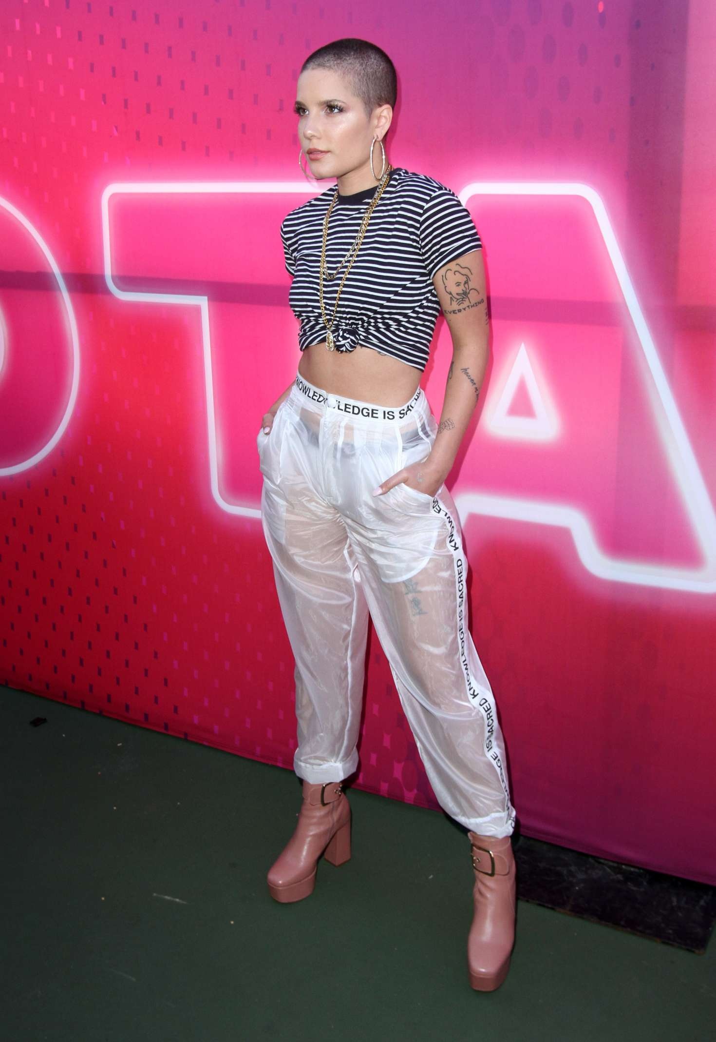 Halsey Music, Wango Tango performance, Celeb appearance, Mobile and tablet, 1470x2140 HD Phone