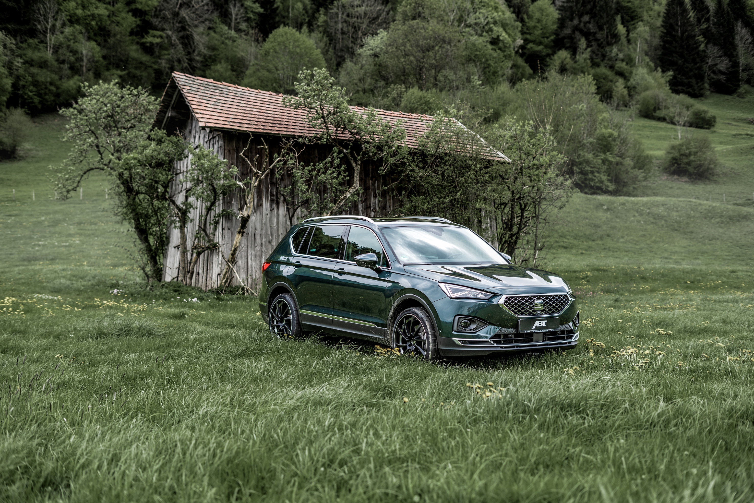 Seat Tarraco, Versatile SUV, Spacious interior, Advanced features, 2960x1970 HD Desktop