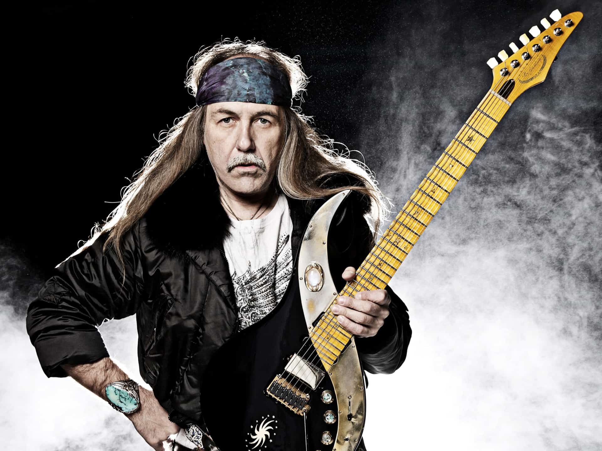 Uli Jon Roth, Legendary guitarist, VIP concert experience, Guitar virtuoso, 1920x1440 HD Desktop