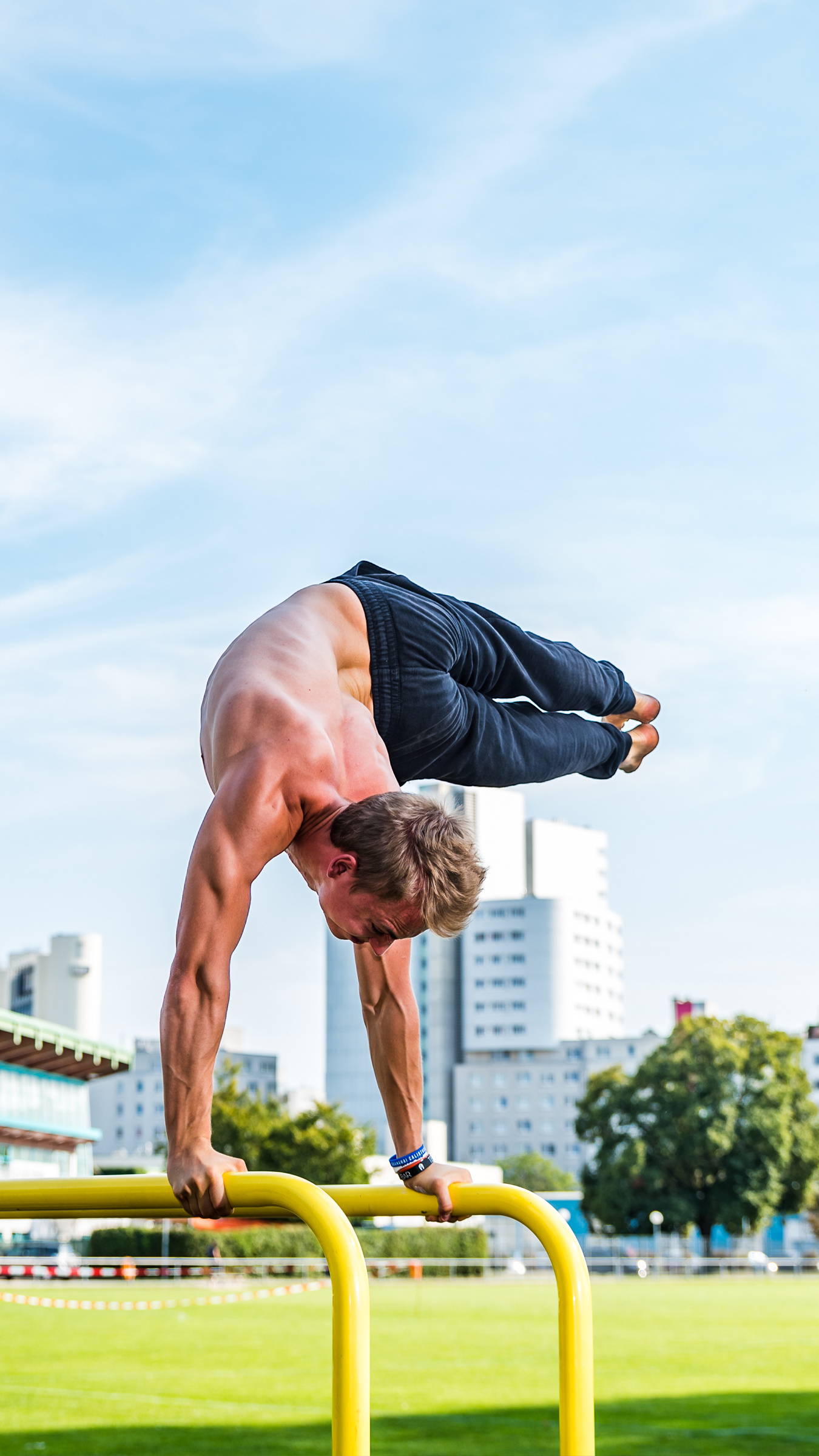 Handstand with a stretch, Calisthenics Wallpaper, 1350x2400 HD Phone