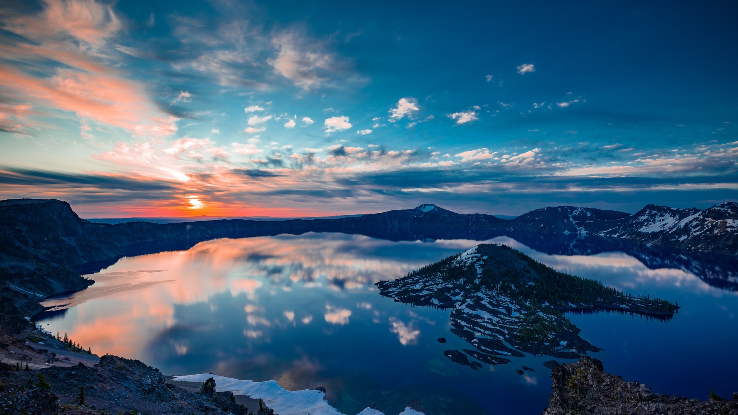 Oregon mountains, Towering summits, Pristine environment, Captivating vistas, 2560x1440 HD Desktop