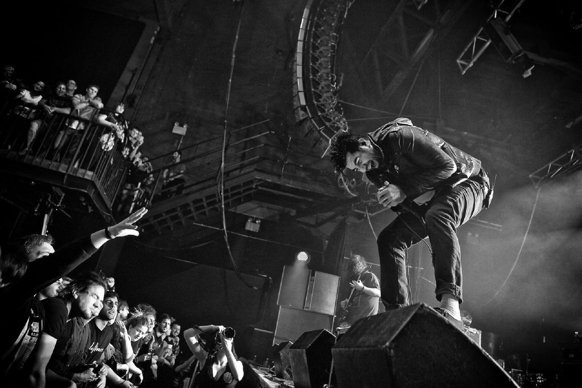 Chino Moreno, Deftones wallpaper, Wallpaperist, Concert photography, 1920x1280 HD Desktop