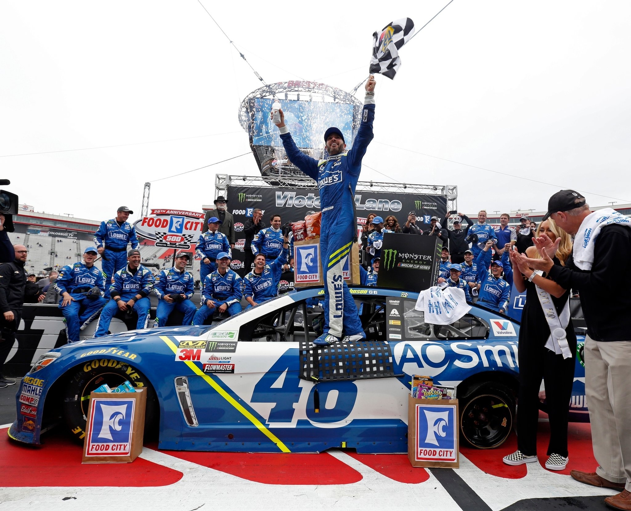 Jimmie Johnson, Winning rain-delayed NASCAR race, 2050x1660 HD Desktop