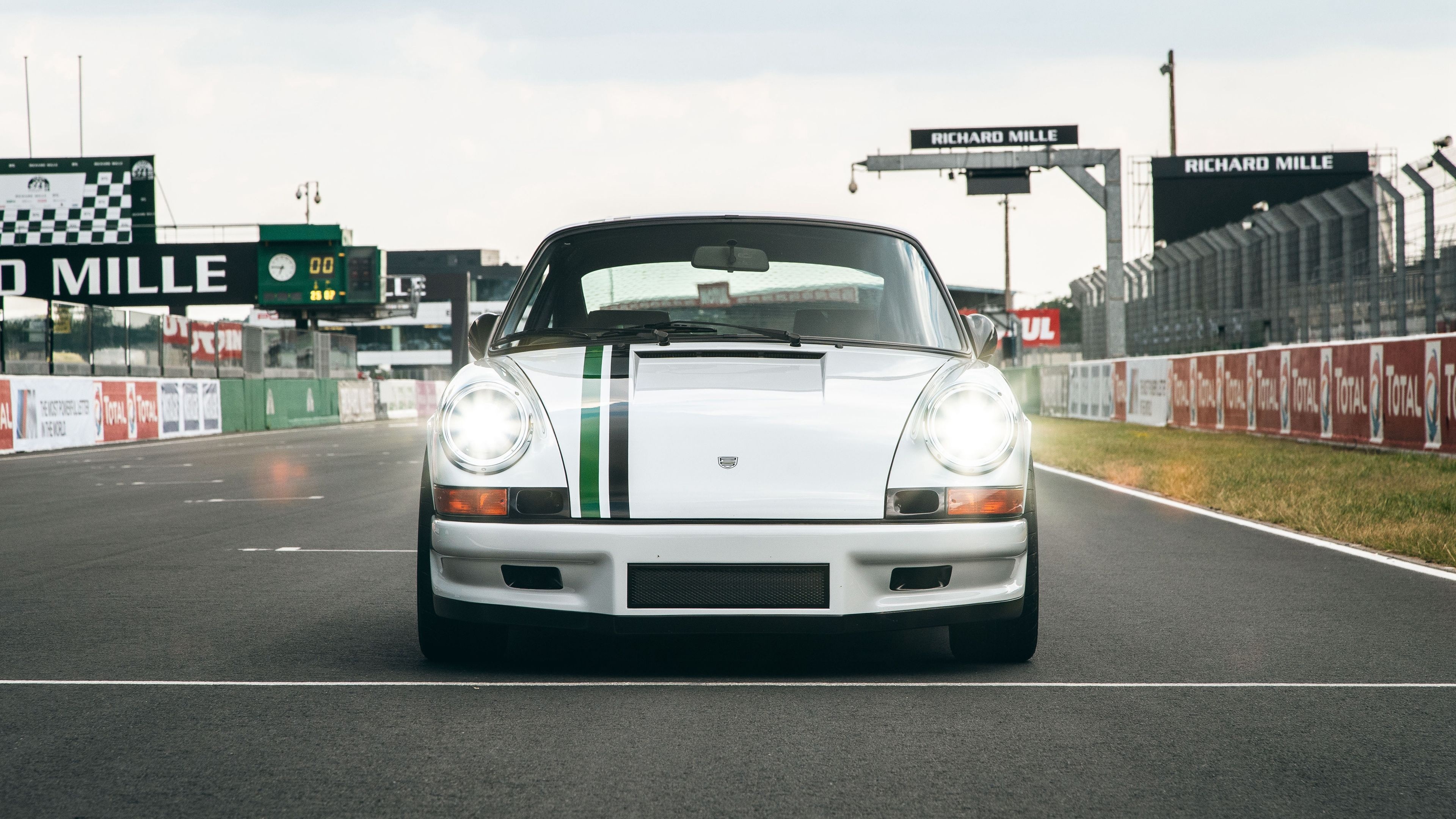 911 Classic Clubsport, Le Mans Wallpaper, 3840x2160 4K Desktop