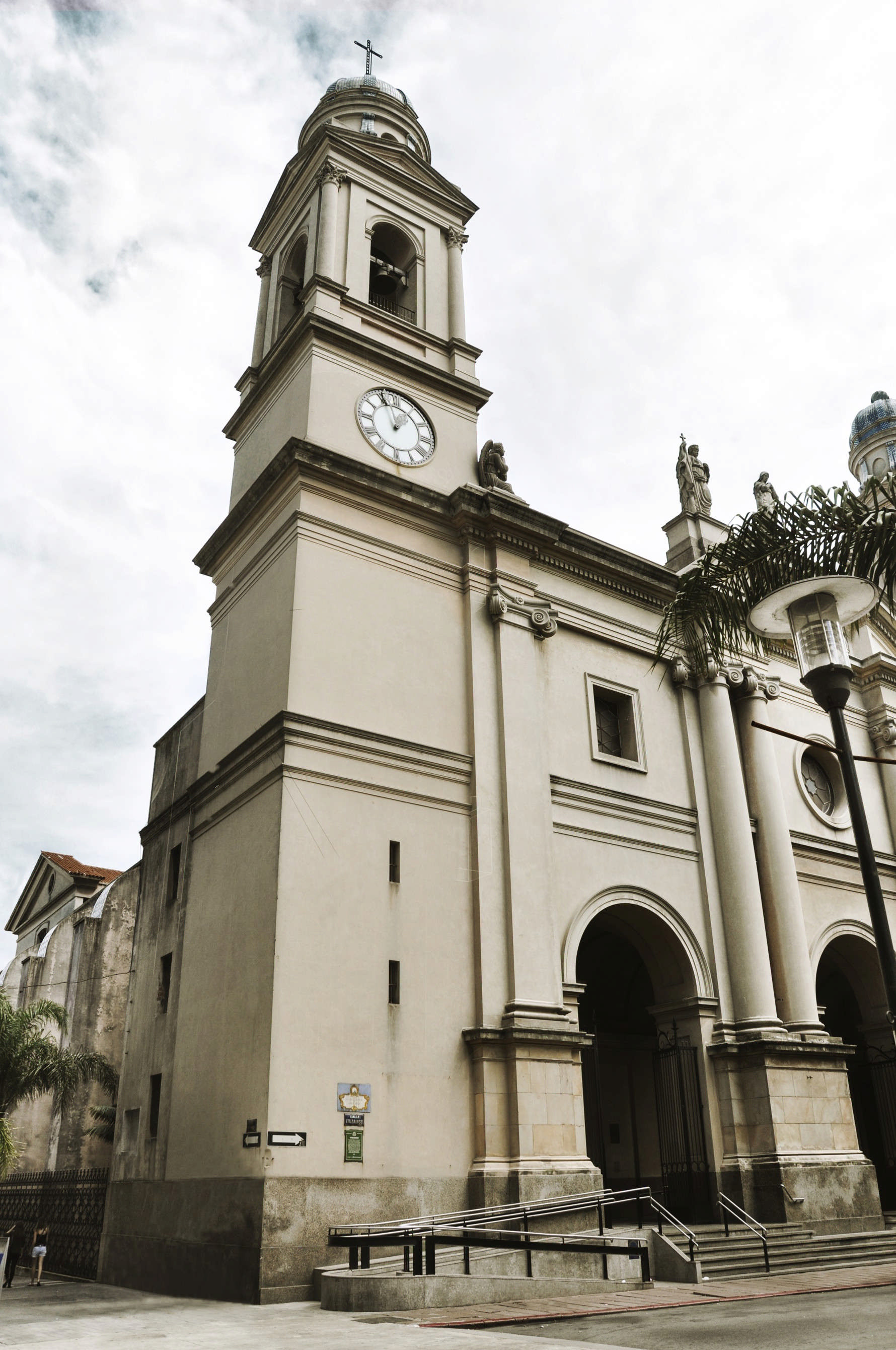 Cathedral Matriz, Montevideo (Uruguay) Wallpaper, 1780x2680 HD Phone