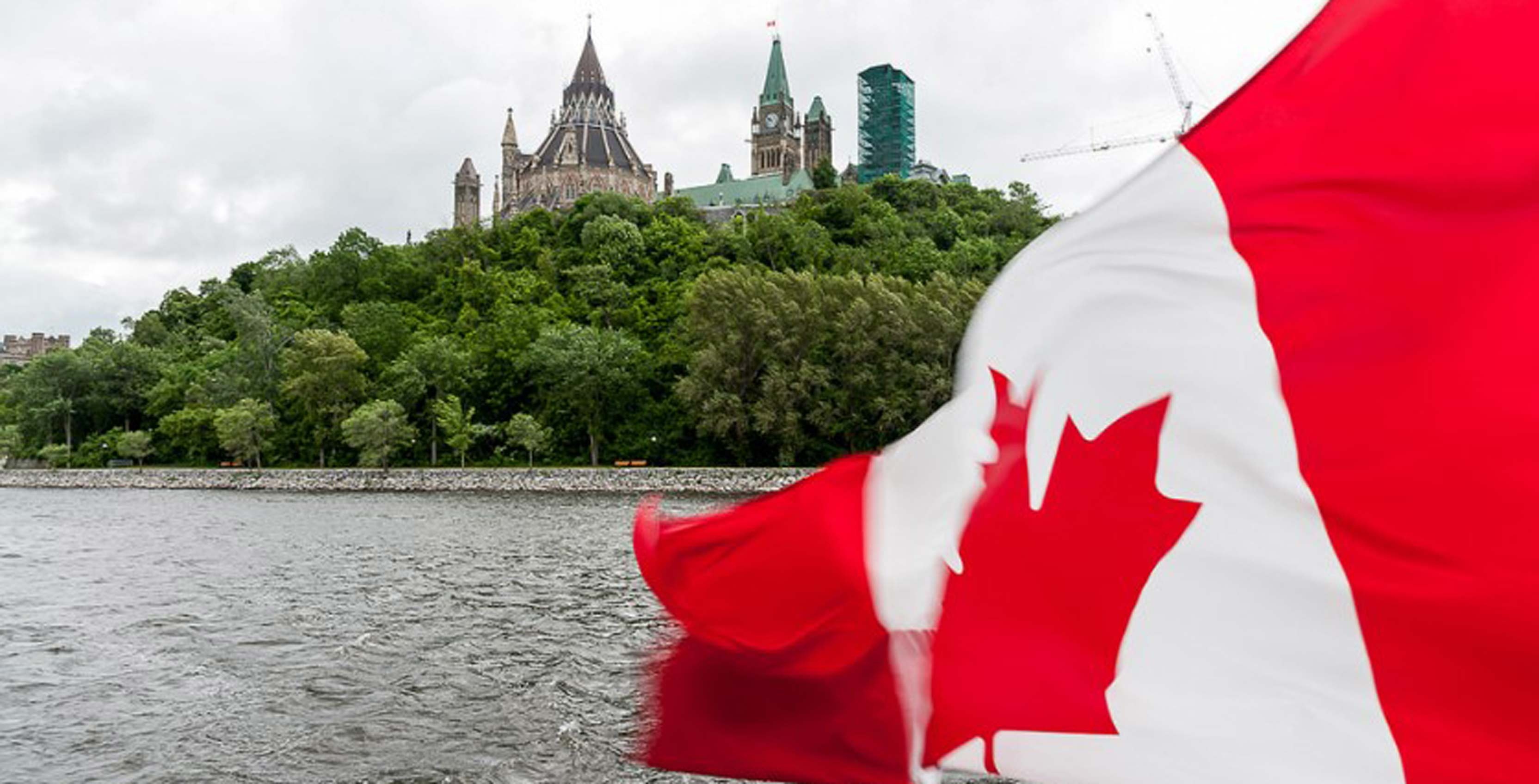 Ottawa River, Amazon's meetings with Canadian government, 3330x1700 HD Desktop