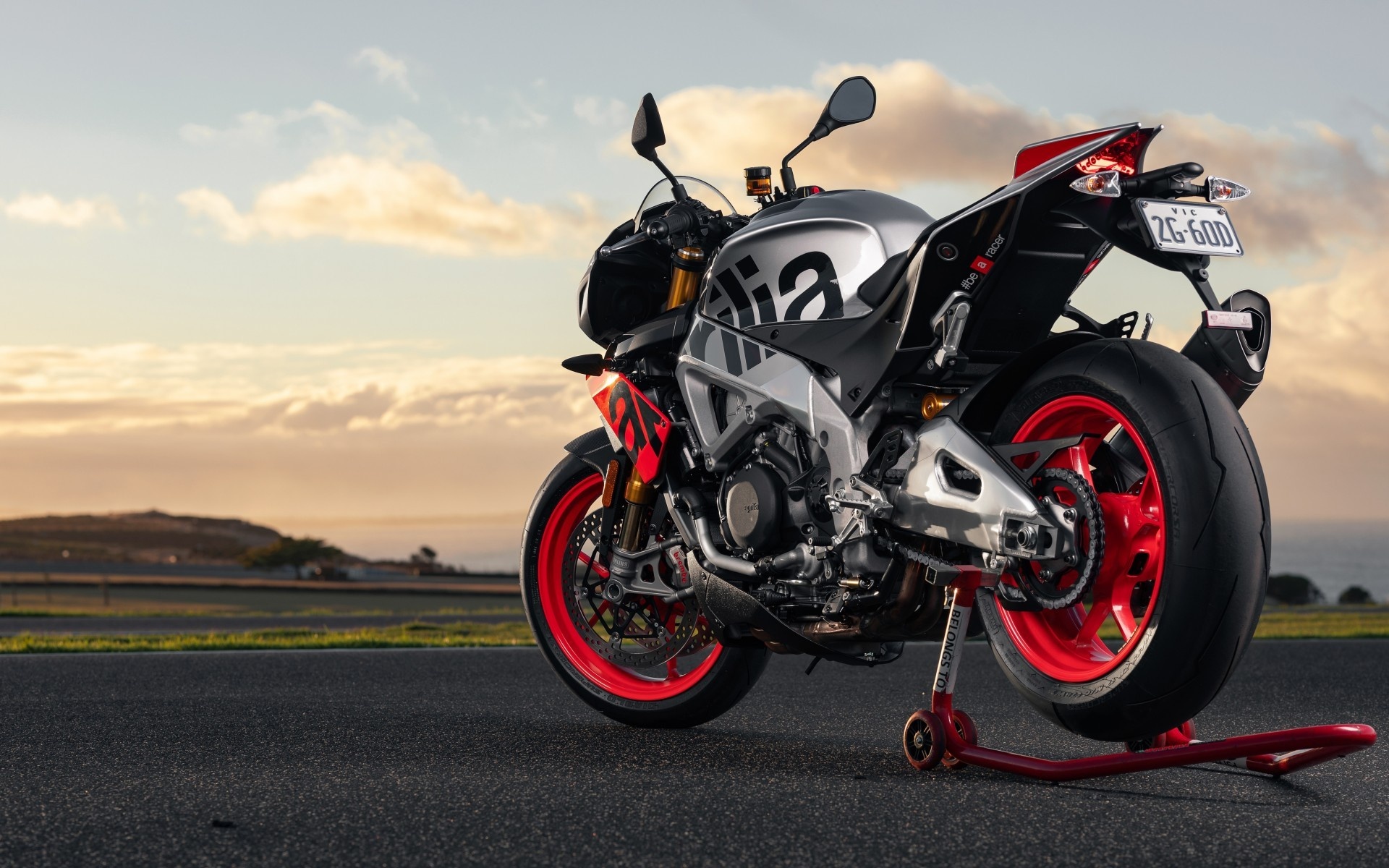 Aprilia RS 660, Free wallpapers, Top backgrounds, Racing heritage, 1920x1200 HD Desktop