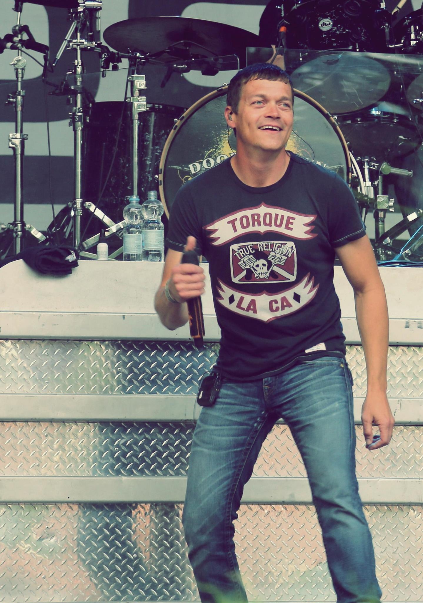 Brad Arnold, 3 Doors Down, Elgin, 1440x2050 HD Phone