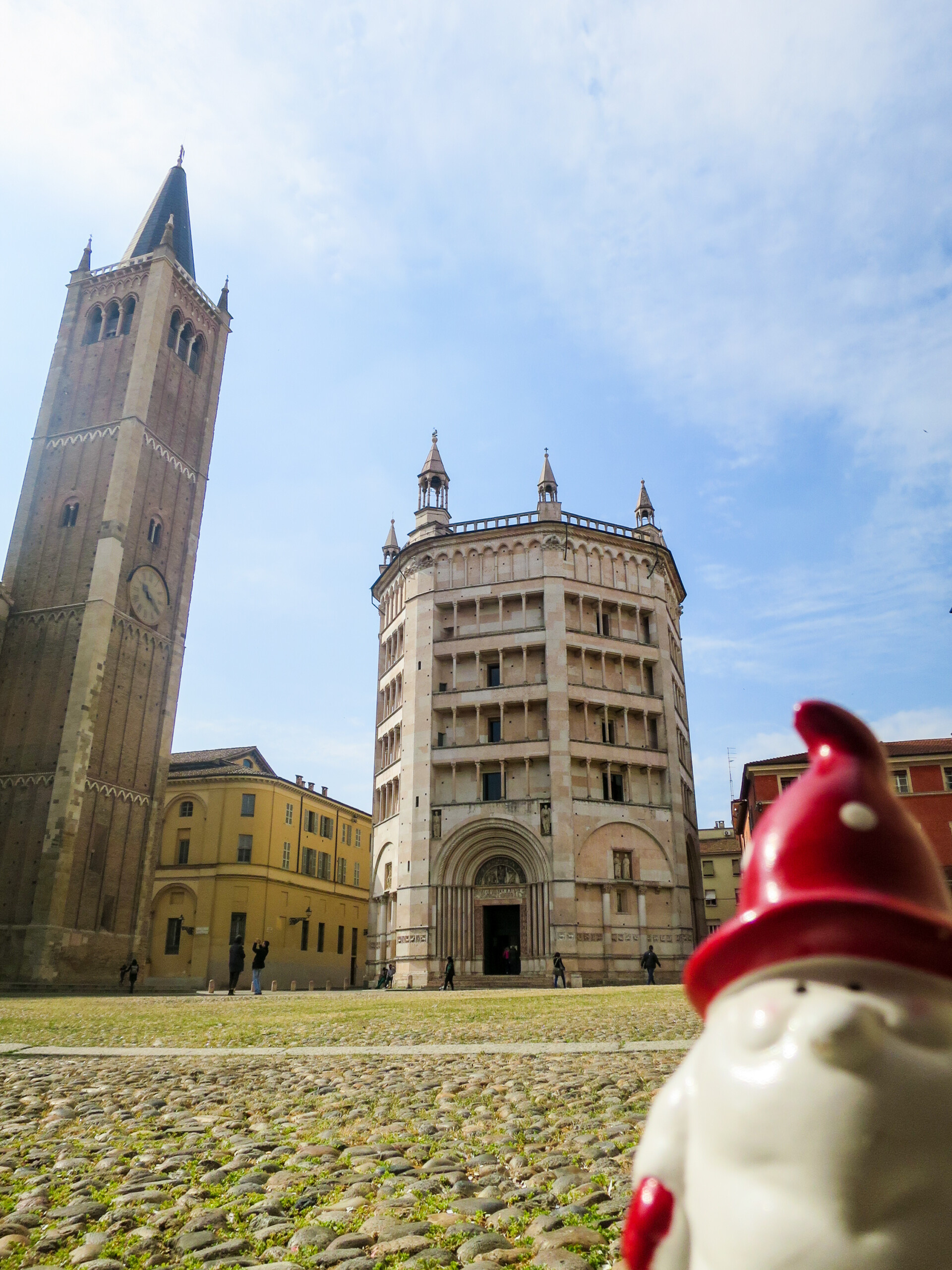 Baptistery of Parma, Escape, Start, Parma, 1920x2560 HD Phone