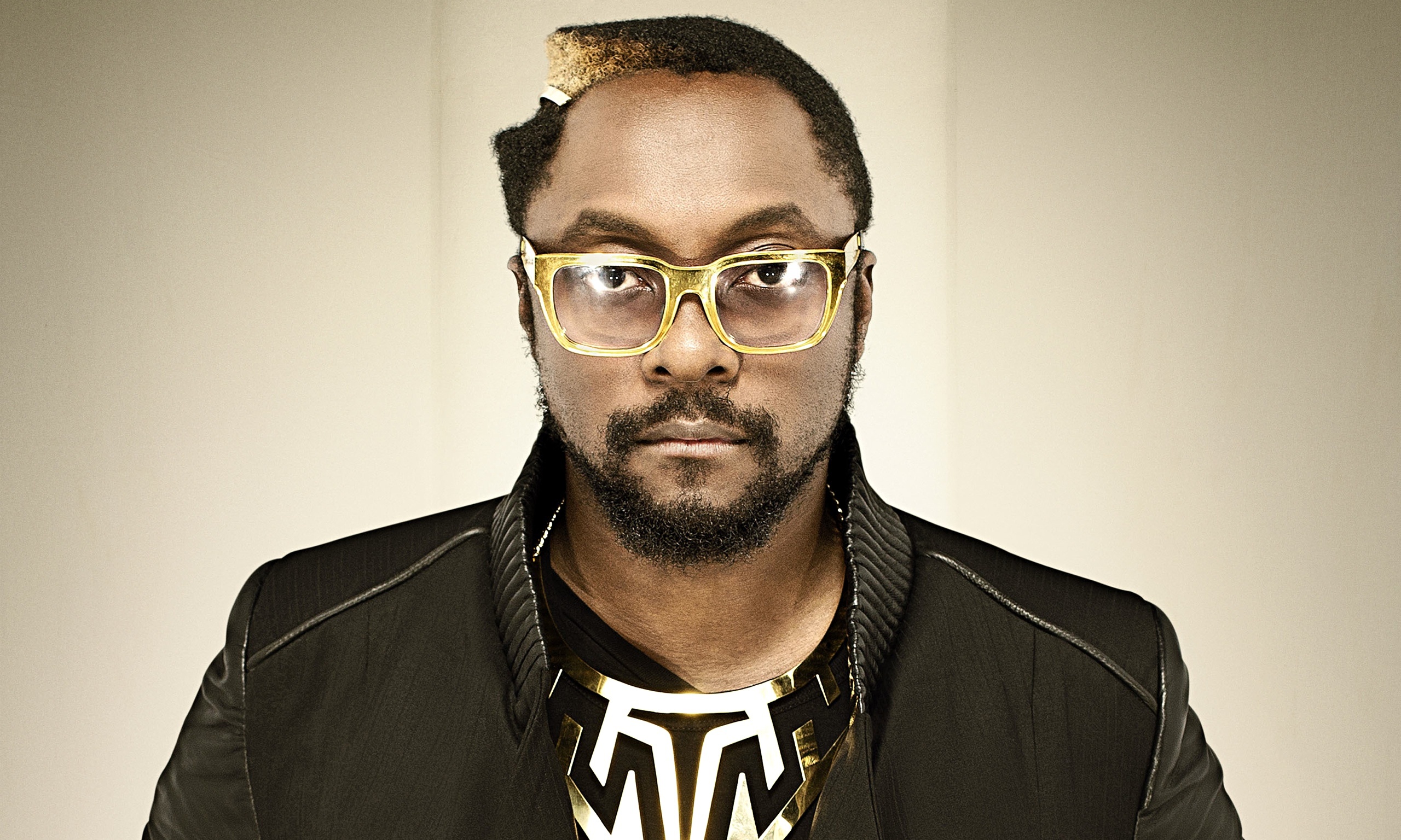 Will. i. am, Musical genius, Moving beyond wrist wearables, Kendall Jenner partnership, 2560x1540 HD Desktop