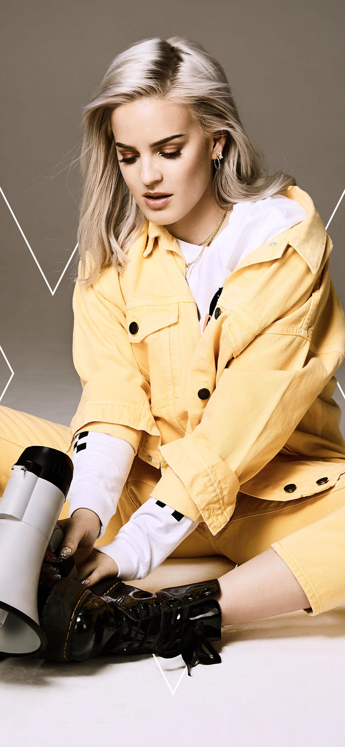 Anne-Marie, iPhone wallpaper, HD, Music, 1130x2440 HD Phone