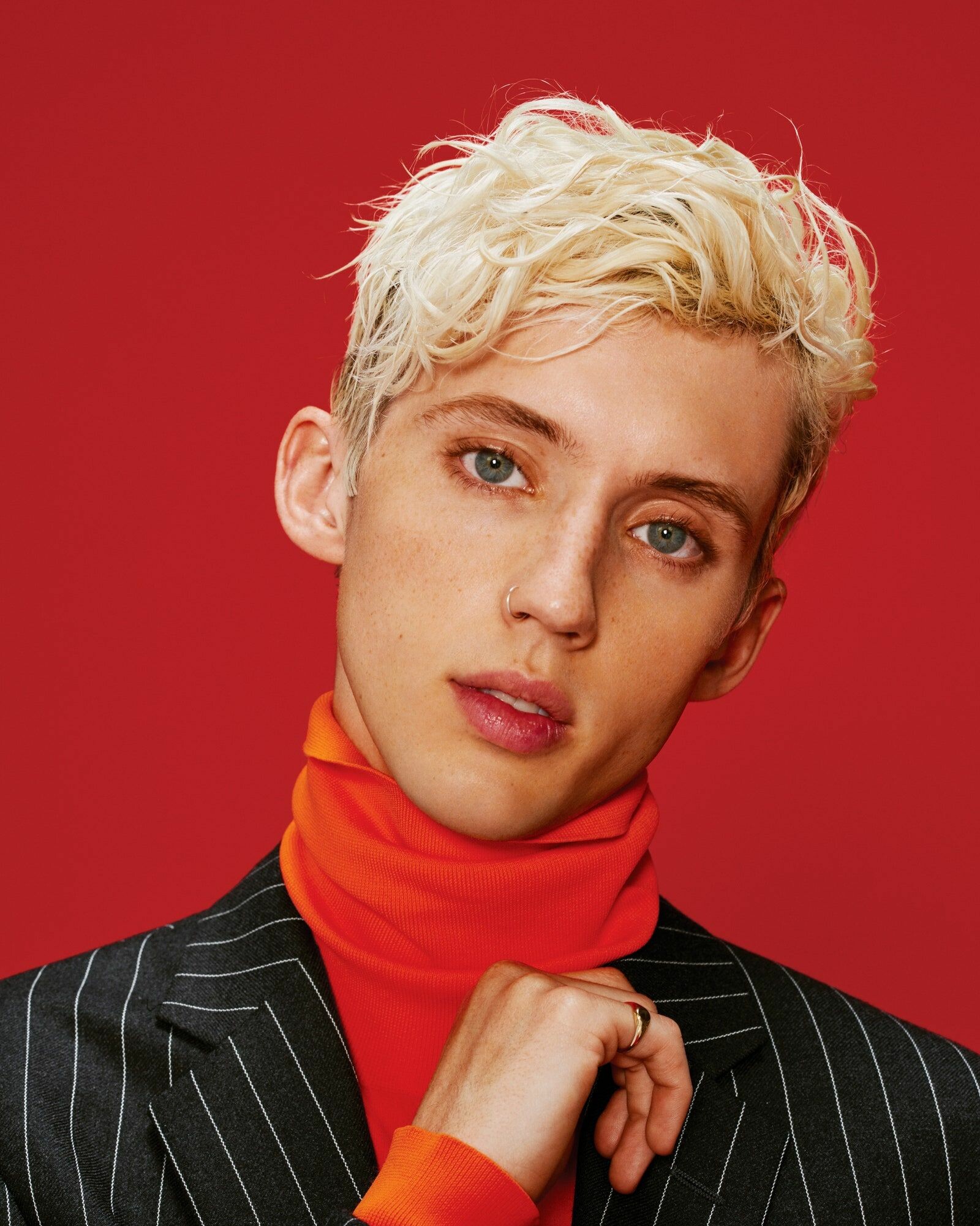 Troye Sivan, Pop sensation, Trendsetting fashion, 1600x2010 HD Phone