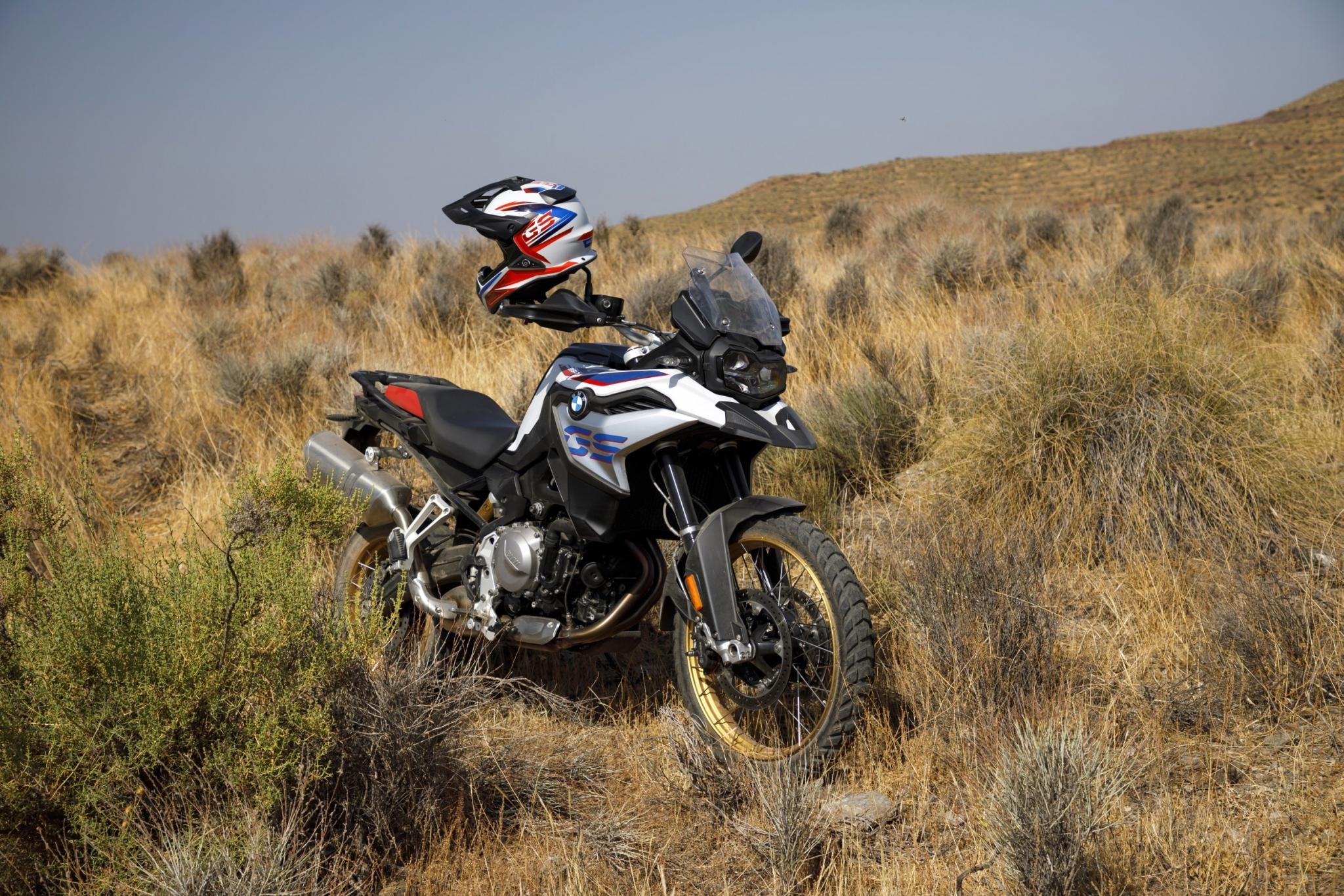 BMW F 850 GS, Adventure-ready, Dynamic performance, Versatile capabilities, 2050x1370 HD Desktop