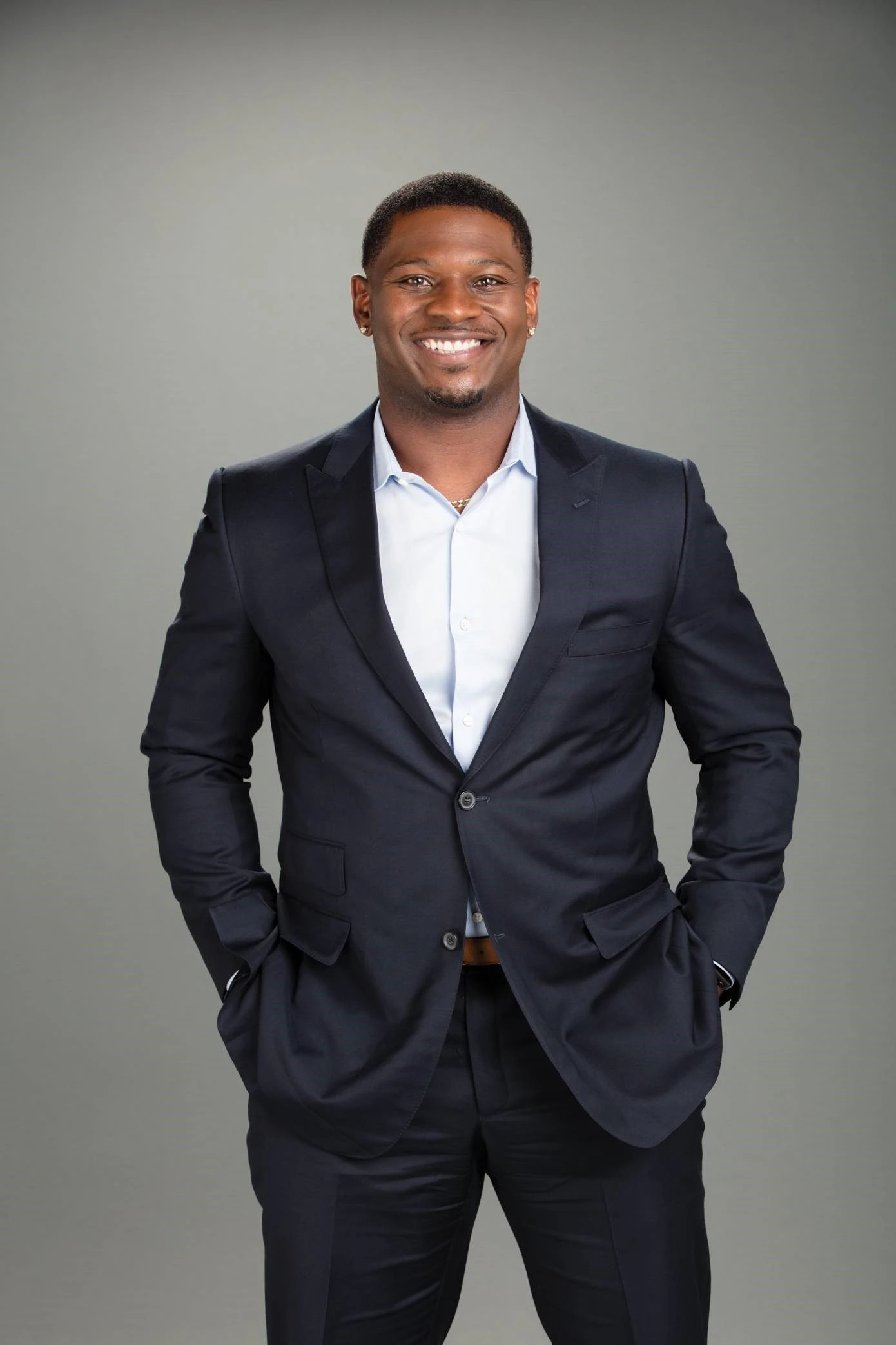 Philanthropic Charge, Chargers, Variety, LaDainian Tomlinson, 1390x2090 HD Phone