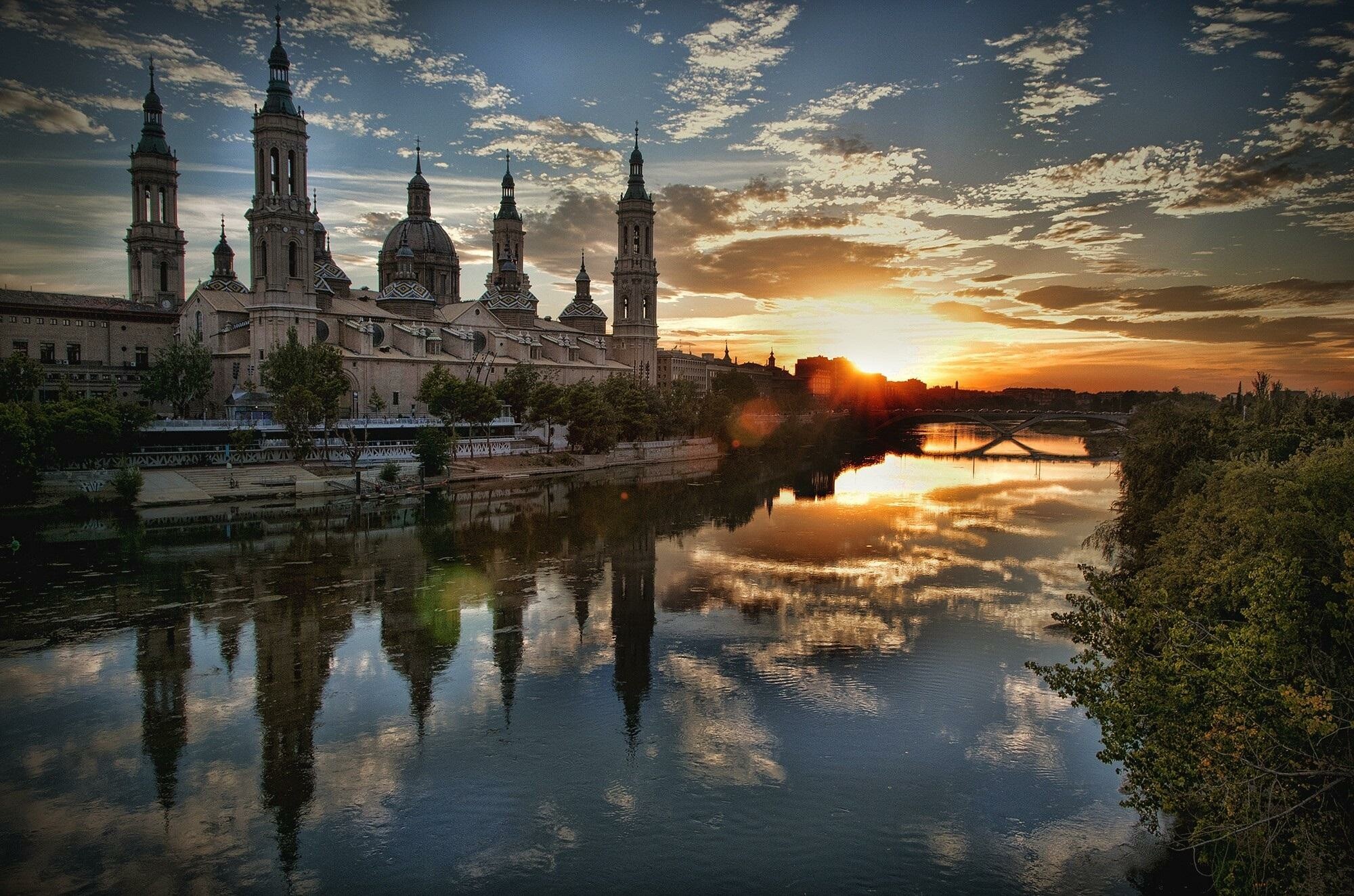 Basilica of Our Lady of the Pillar, Spain Wallpaper, 2000x1330 HD Desktop