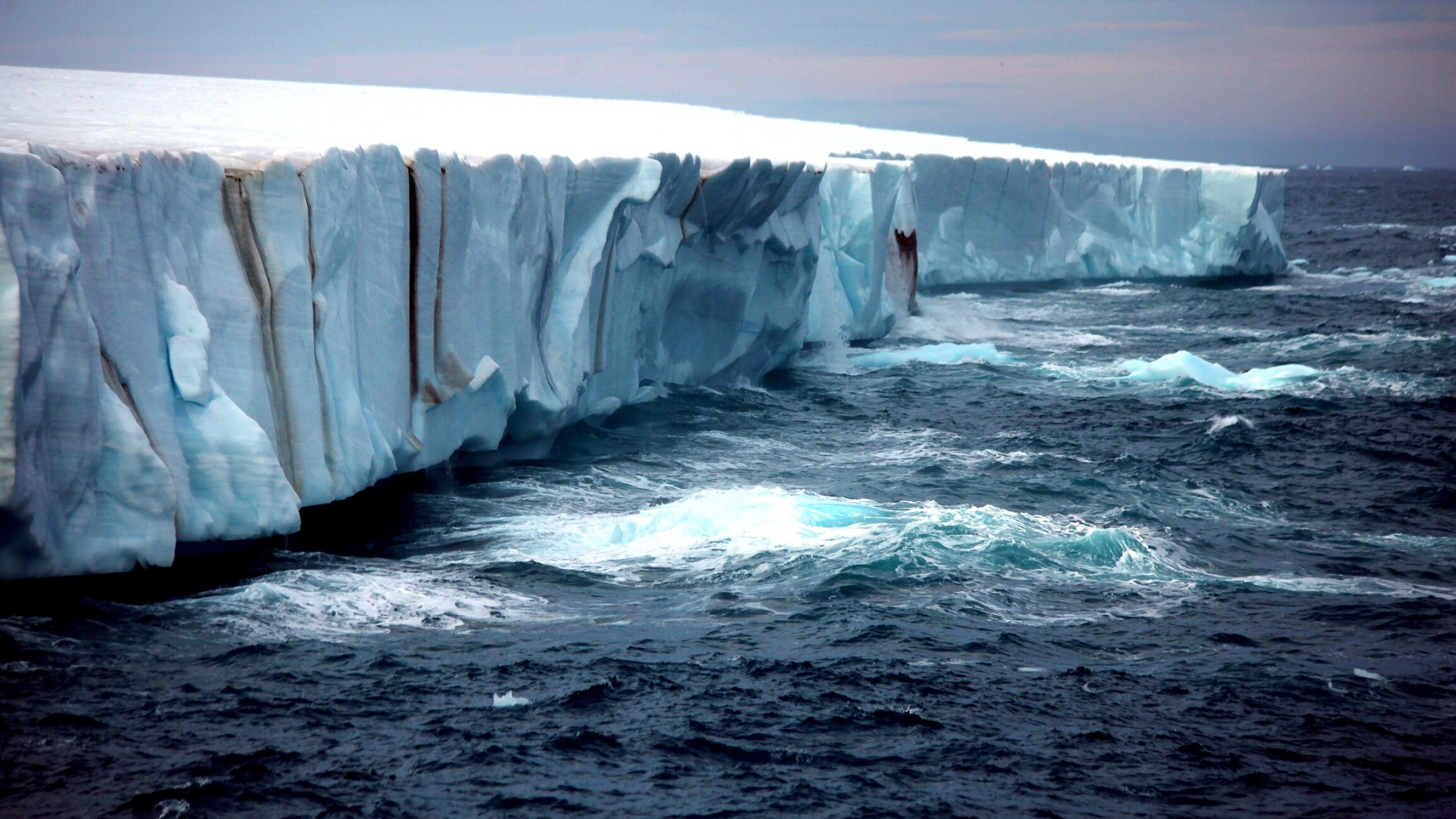 Glacier desktop wallpaper, Ultra HD background, Widescreen display, Multi-device compatibility, 2560x1440 HD Desktop