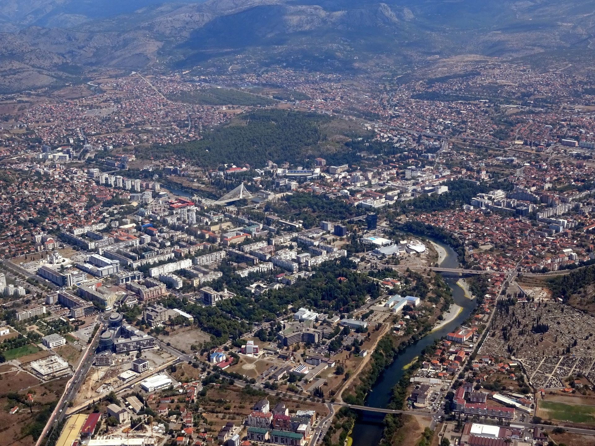 Podgorica city, Montenegro landscapes, 1920x1440 HD Desktop