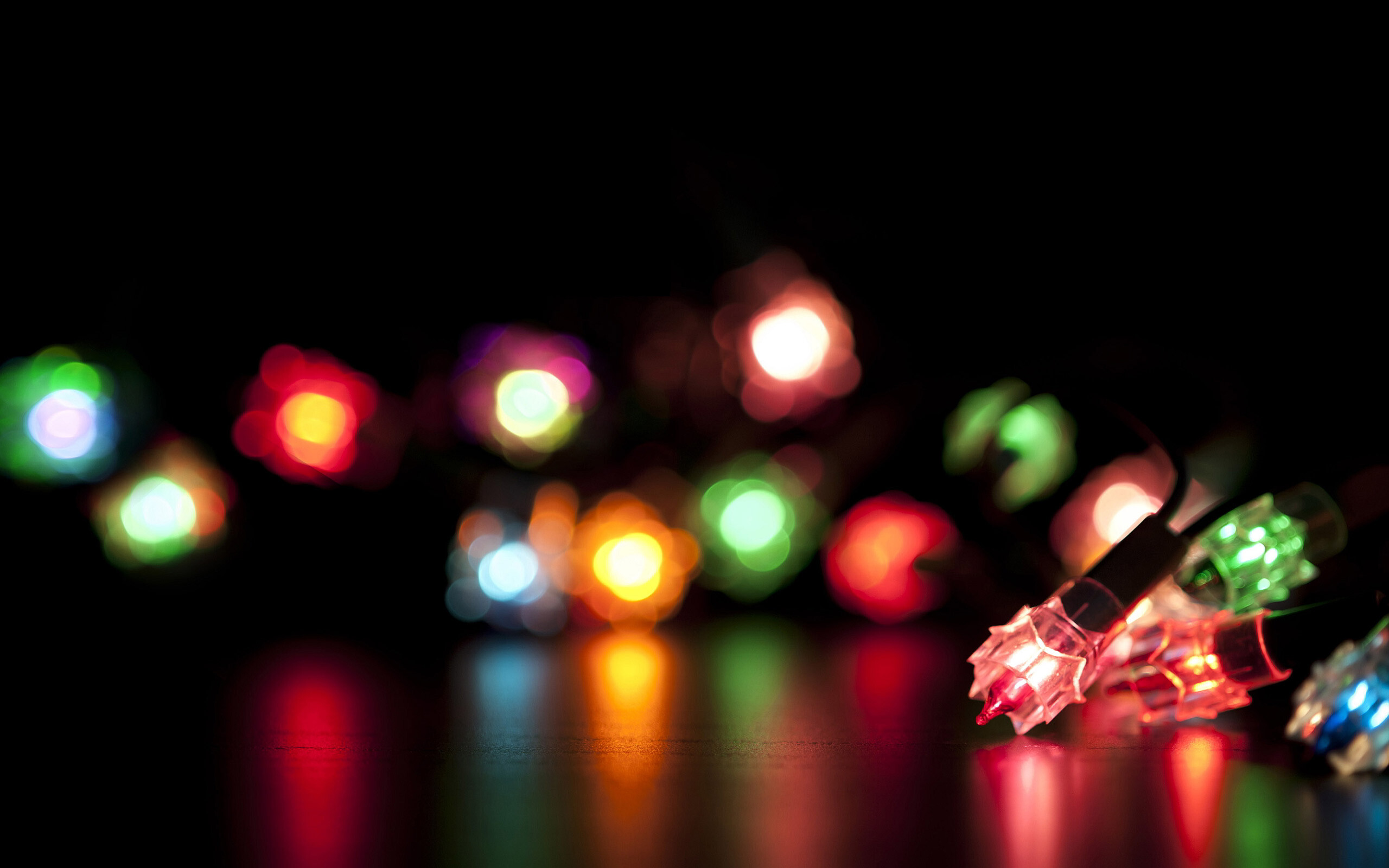 Christmas Lights, Festive decorations, Twinkling ambiance, Holiday spirit, 2560x1600 HD Desktop