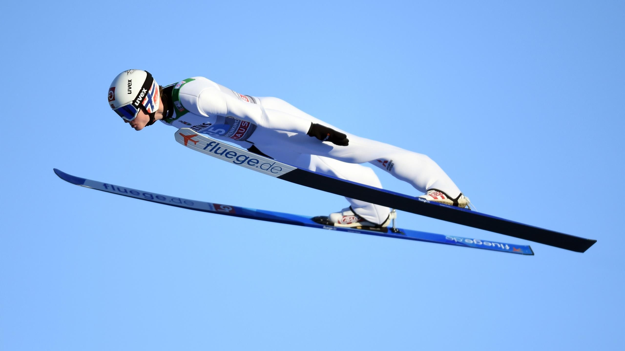 Marius Lindvik, Ski jumping Wallpaper, 2560x1440 HD Desktop