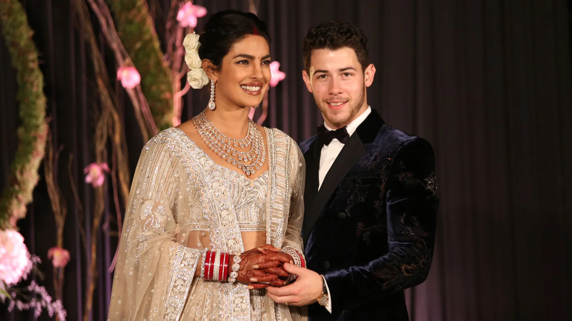 Priyanka Chopra, Nick Jonas, New Delhi reception, Vogue India, 1920x1080 Full HD Desktop