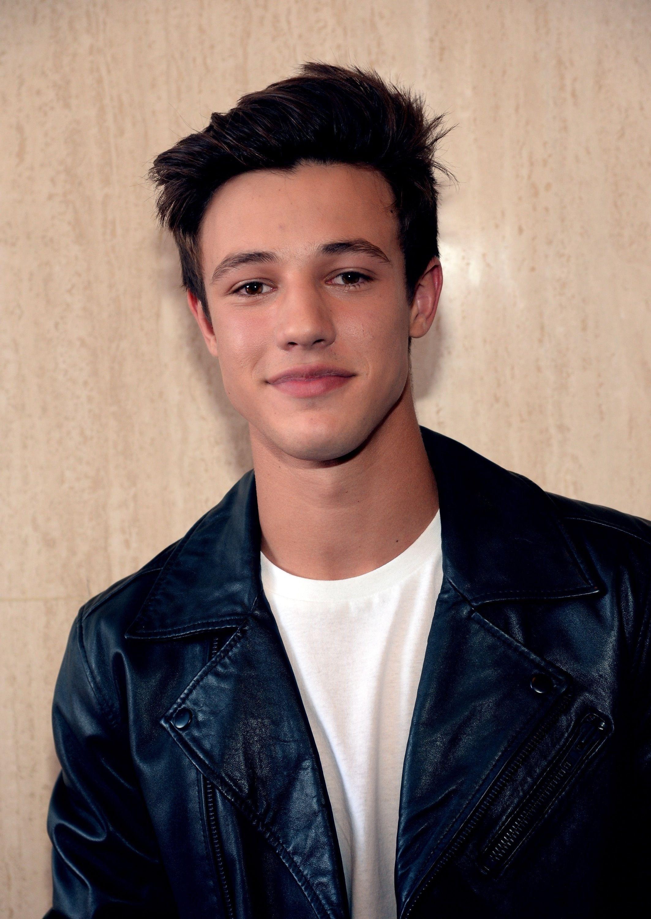 Cameron Dallas, Fashionable wallpapers, Social media star, Trendsetter, 2130x3000 HD Phone