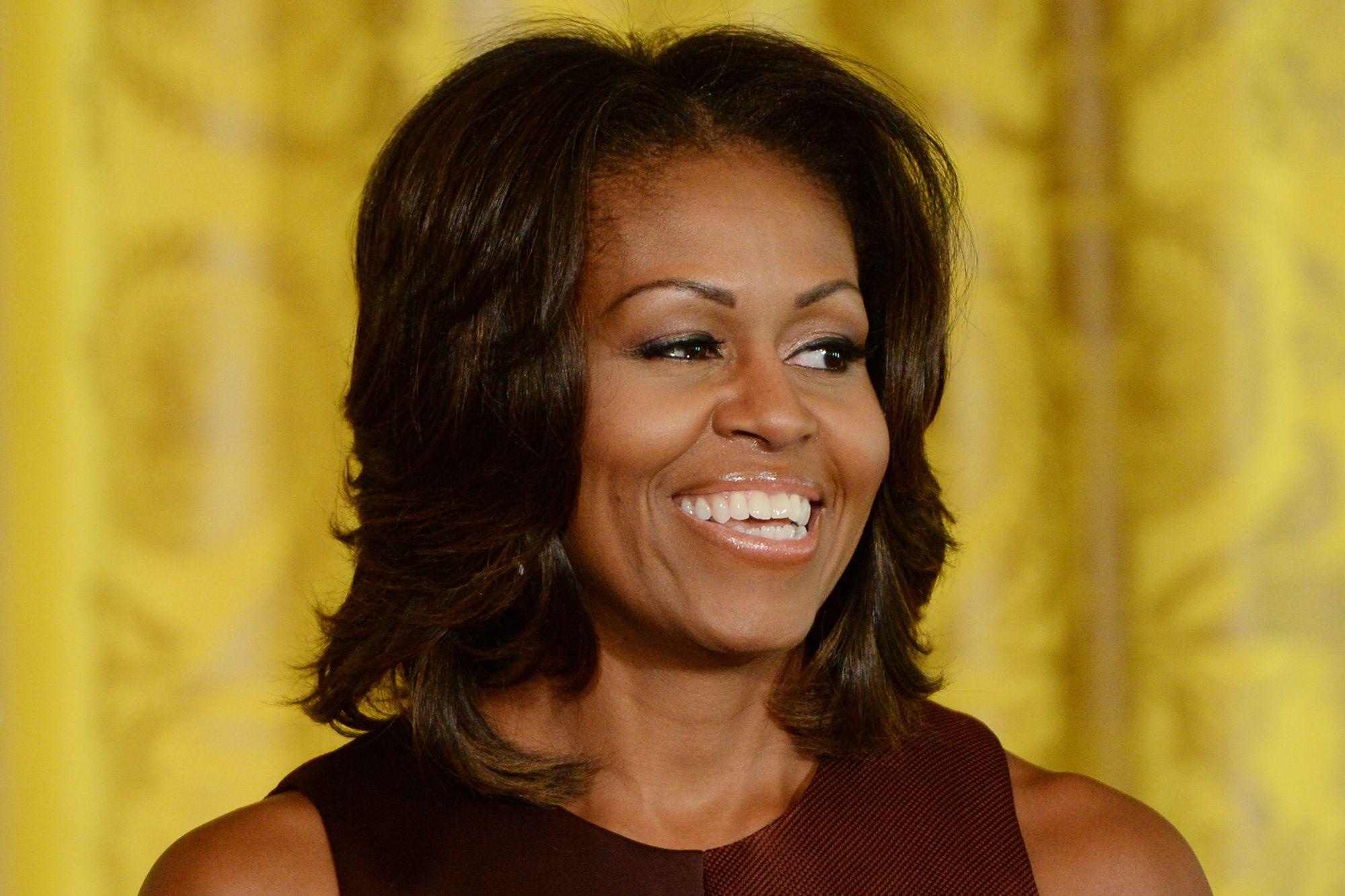 Michelle Obama, Wallpaper inspiration, Stylish backgrounds, Celebrity images, 2000x1340 HD Desktop