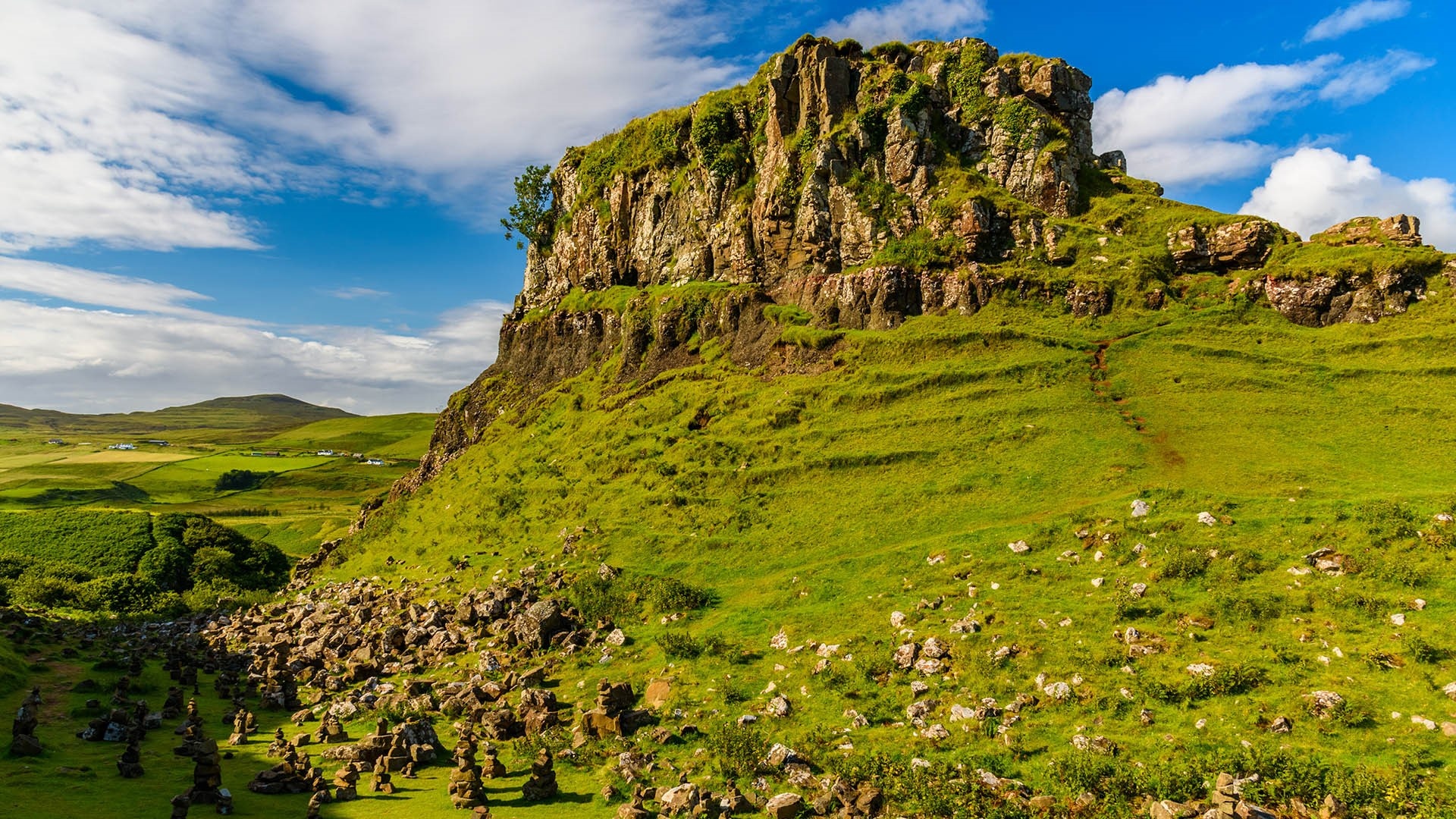 Scenic Fairy Glen, Skye, Trotternish, Scotland, 1920x1080 Full HD Desktop