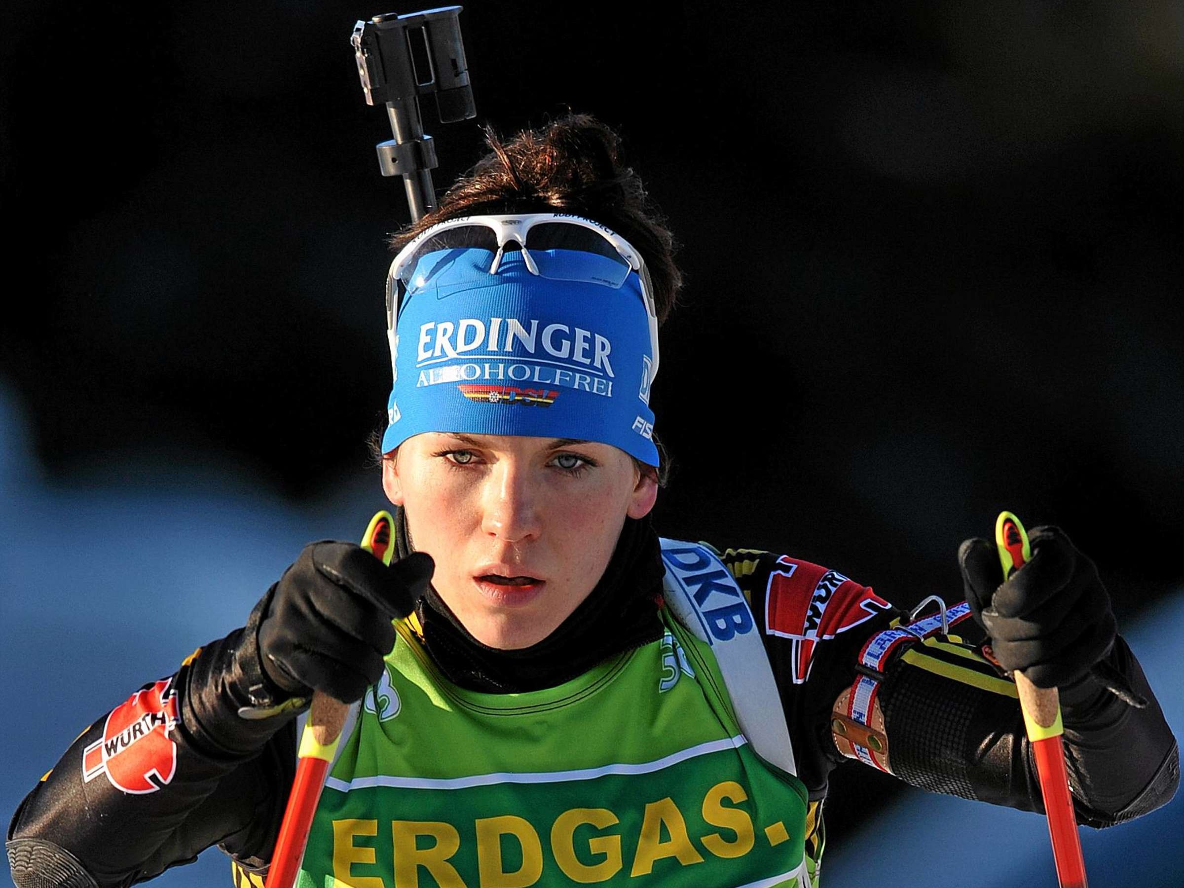 Kathrin Hitzer, Biathlon Wallpaper, 2400x1800 HD Desktop