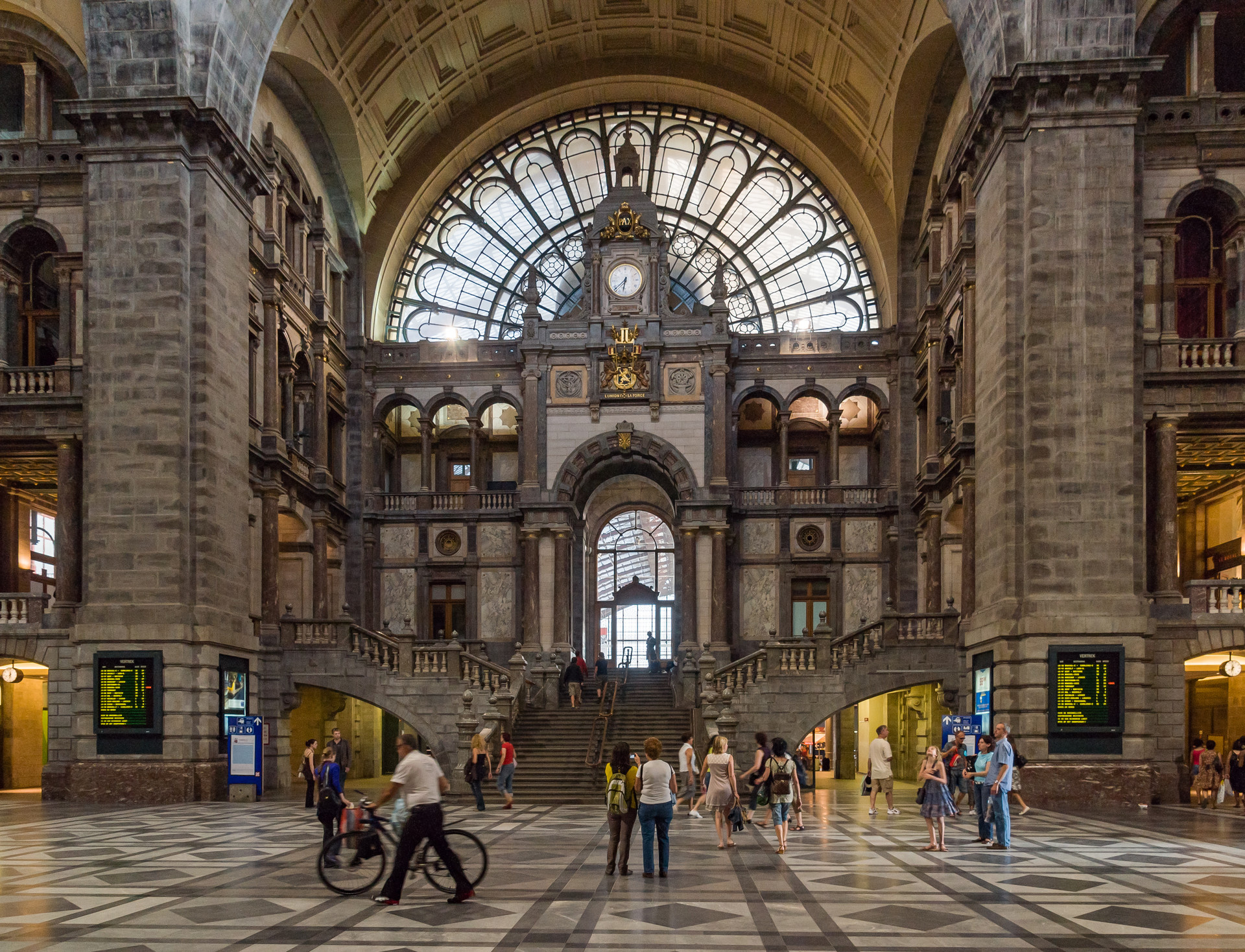 Antwerpen-Centraal, Belgium Wallpaper, 1920x1470 HD Desktop