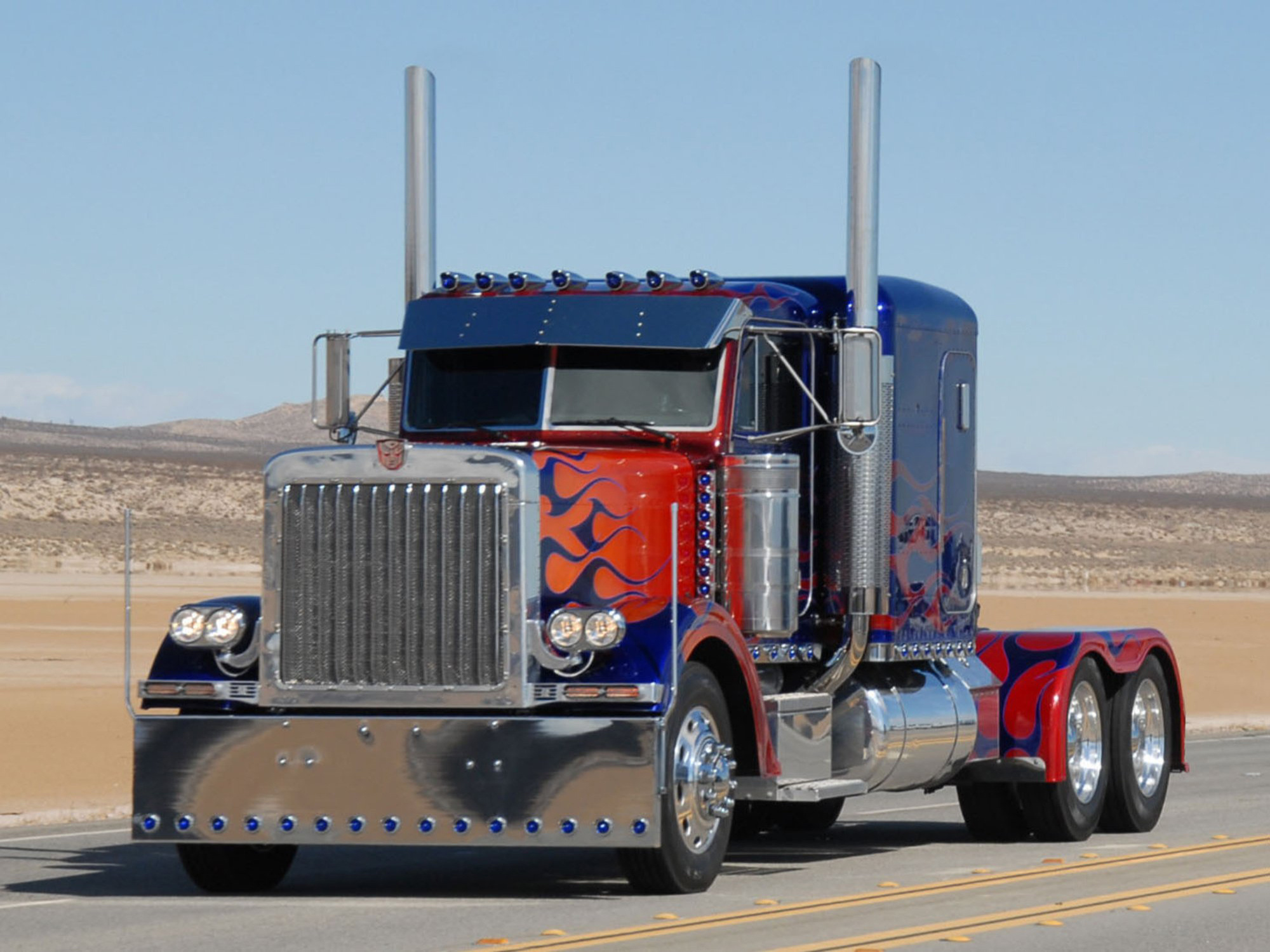 Peterbilt 379 semi-truck, Optimus Prime Wallpaper, 2000x1500 HD Desktop