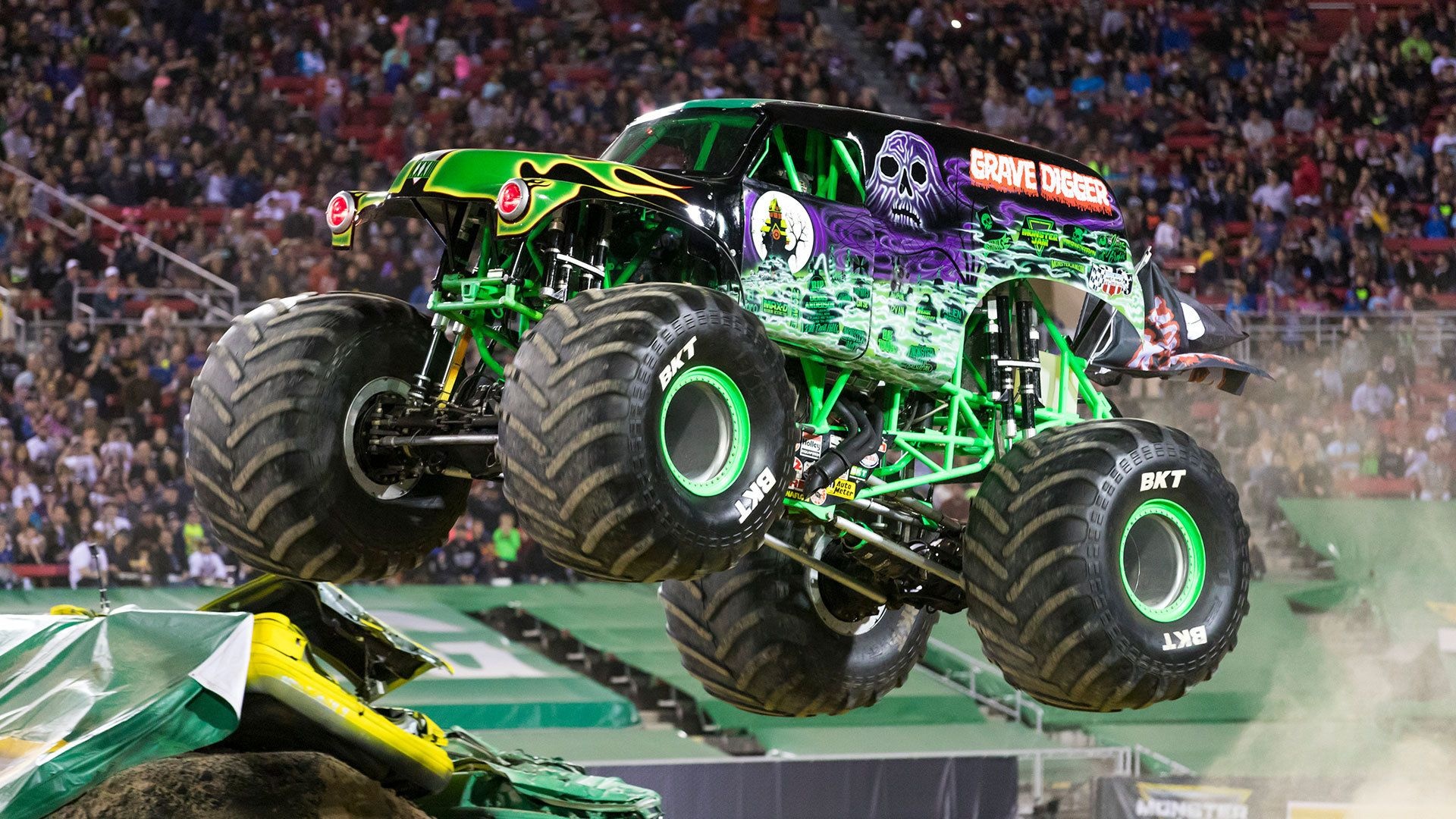 Monster Truck, Grave Digger, Striking wallpapers, Impressive visuals, 1920x1080 Full HD Desktop