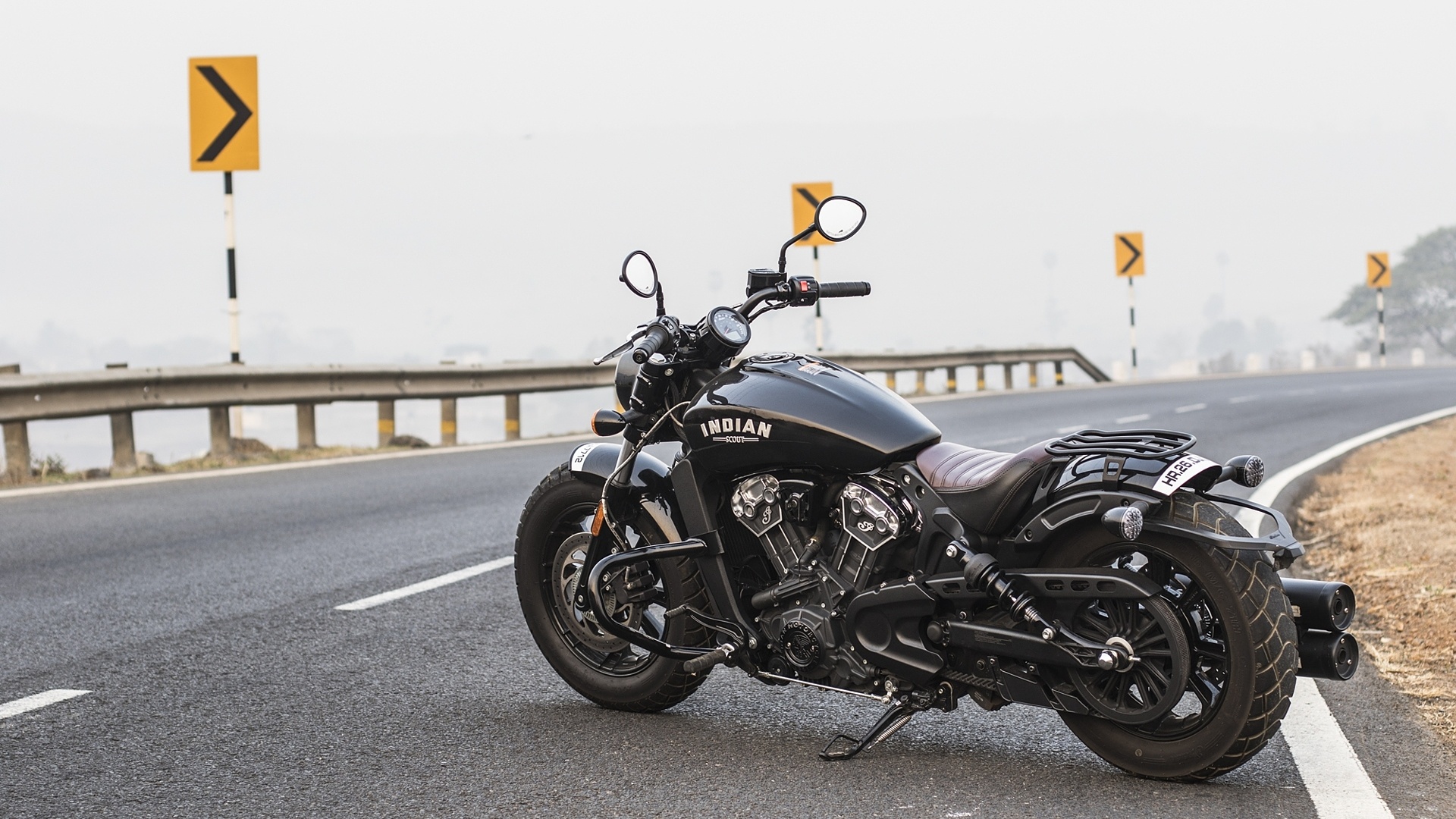 Indian Scout Bobber, White Smoke Colour, Stylish Ride, Bikewale, 1920x1080 Full HD Desktop