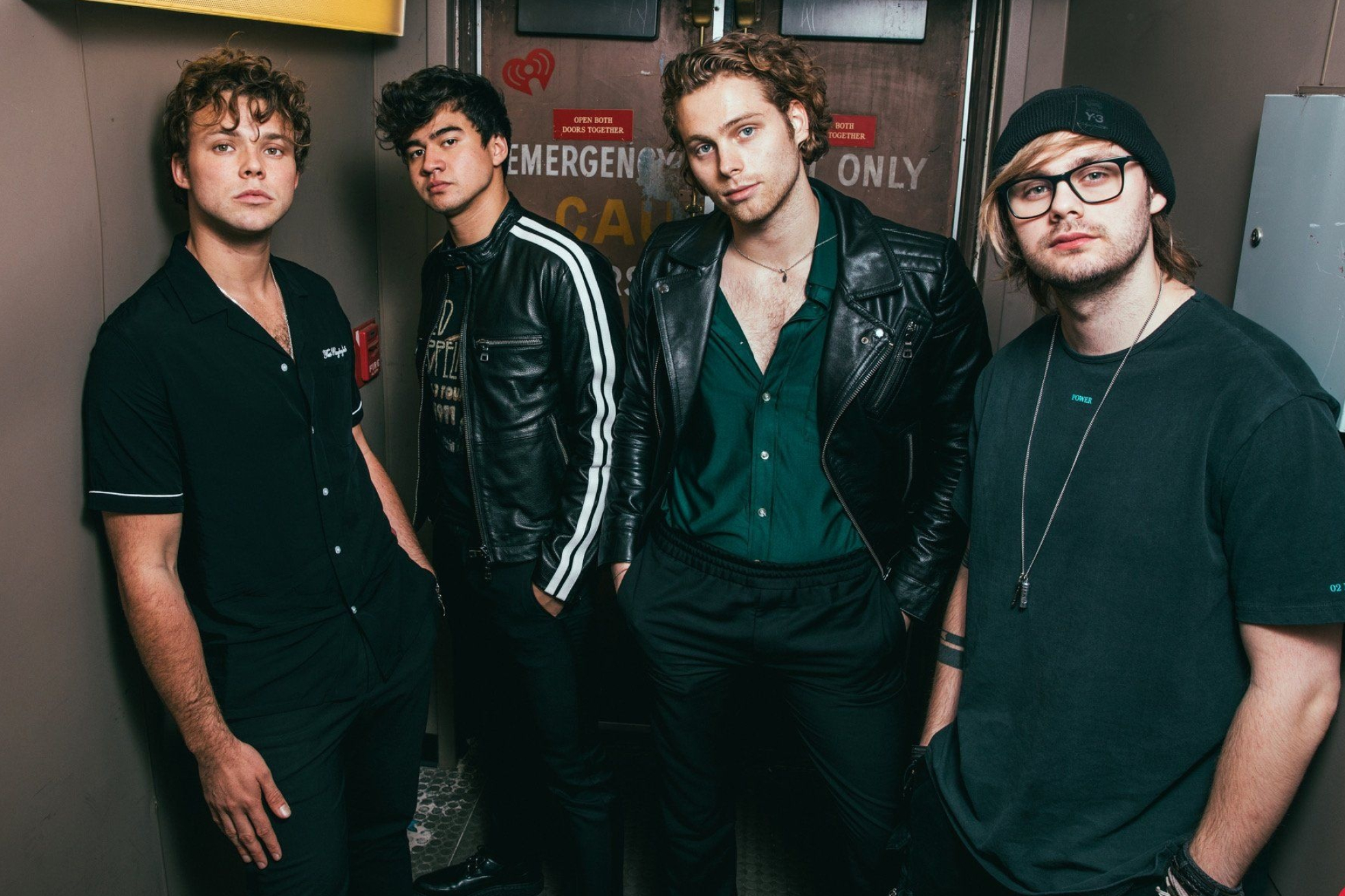 5 Seconds of Summer, Tasmania show, Social media, Band's first performance, 1970x1310 HD Desktop