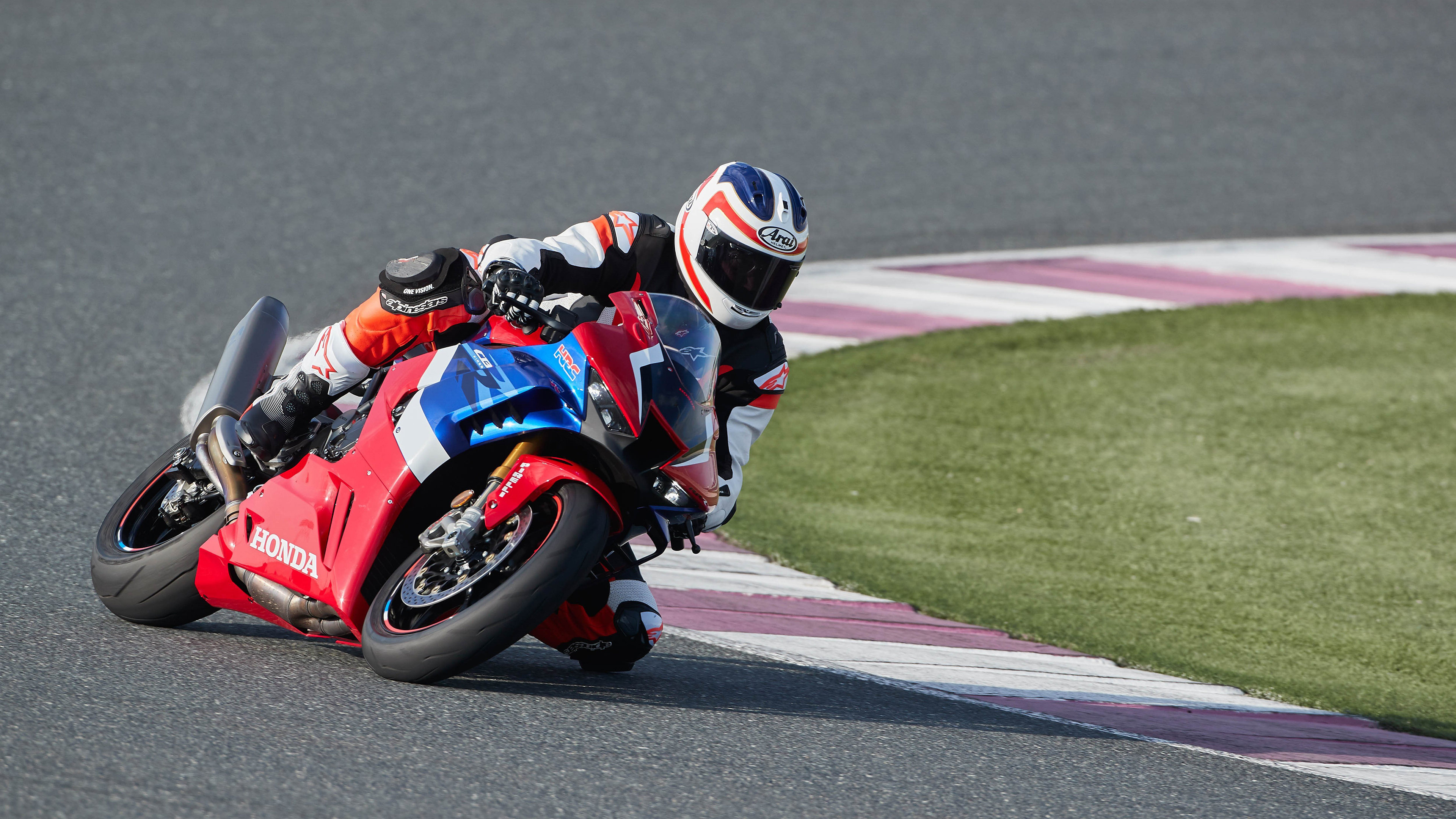 Honda CBR1000RR, Track-ready machine, Unmatched speed, Responsive controls, 3840x2160 4K Desktop