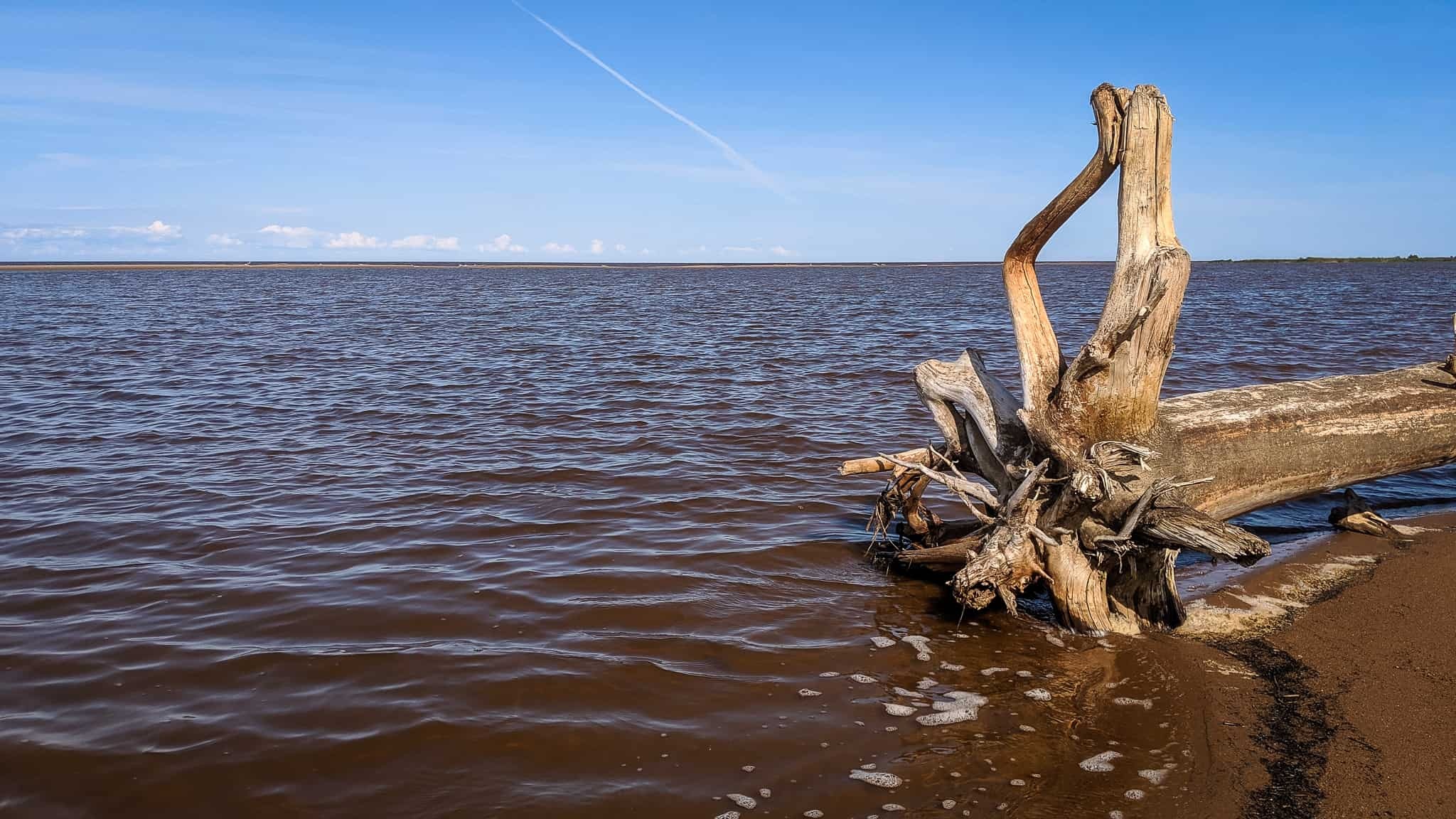 Great Slave Lake, 2020 water levels, highest on record, 2050x1160 HD Desktop