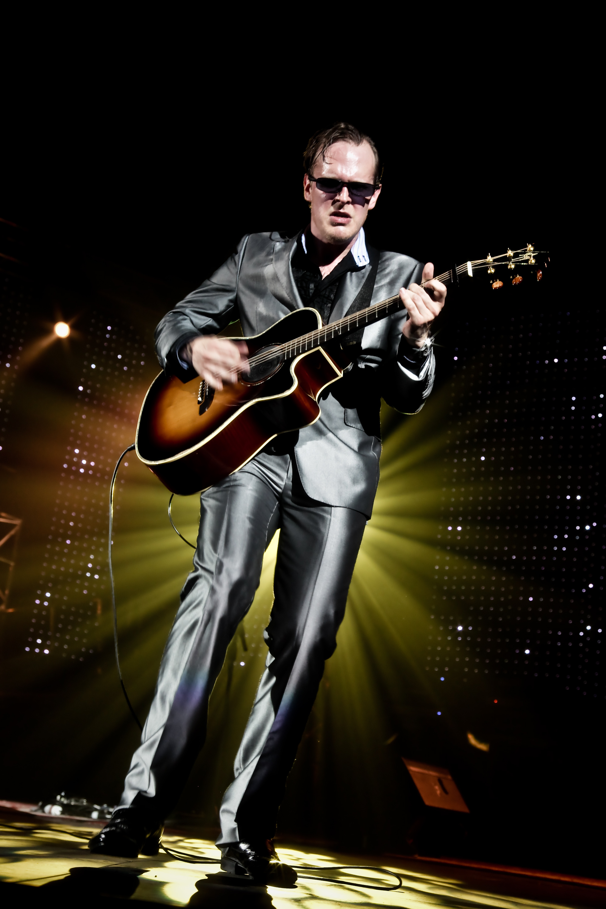 Bossa Nova, Joe Bonamassa wallpapers, Posted by Samantha, 2000x3000 HD Phone