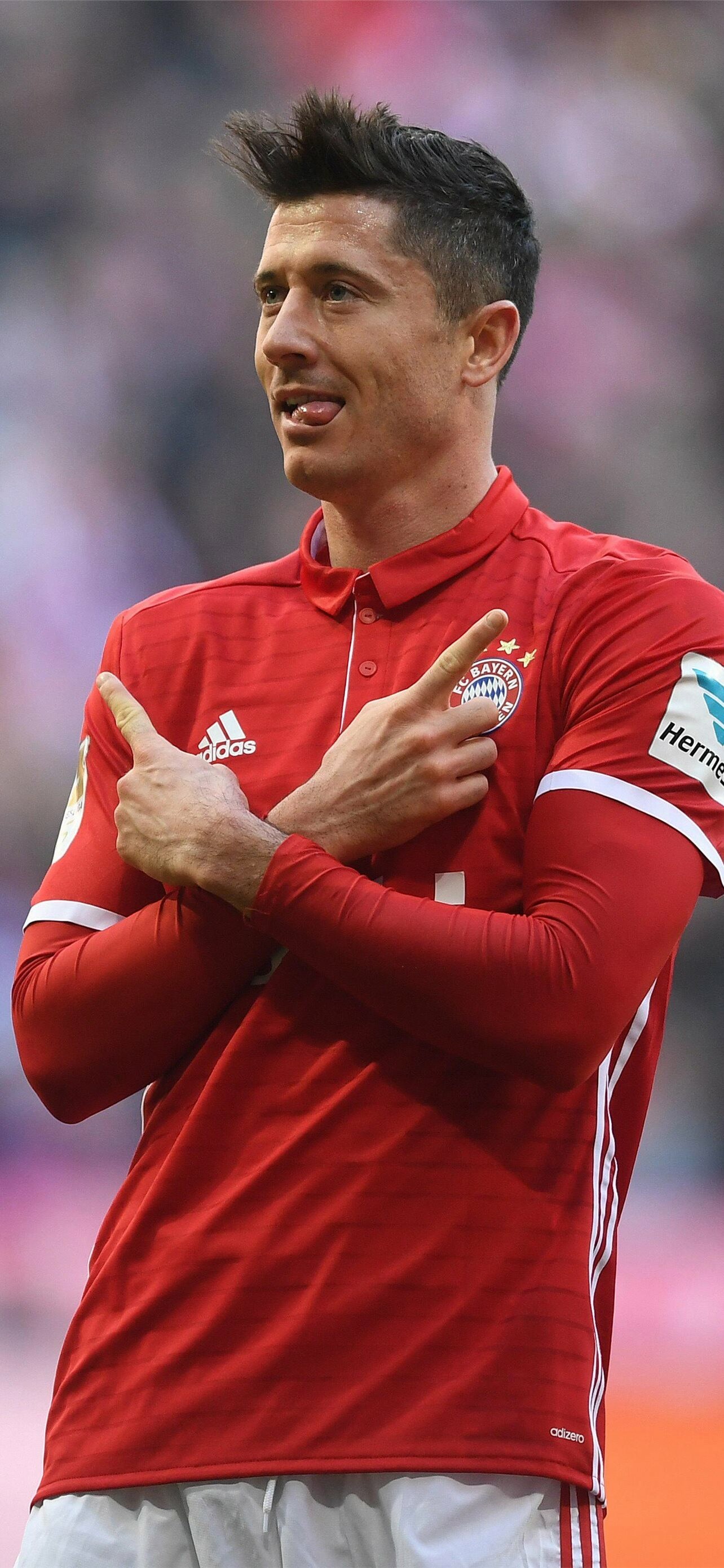 Robert Lewandowski, Bayern Munich, Hamburg, iPhone wallpapers, 1290x2780 HD Phone