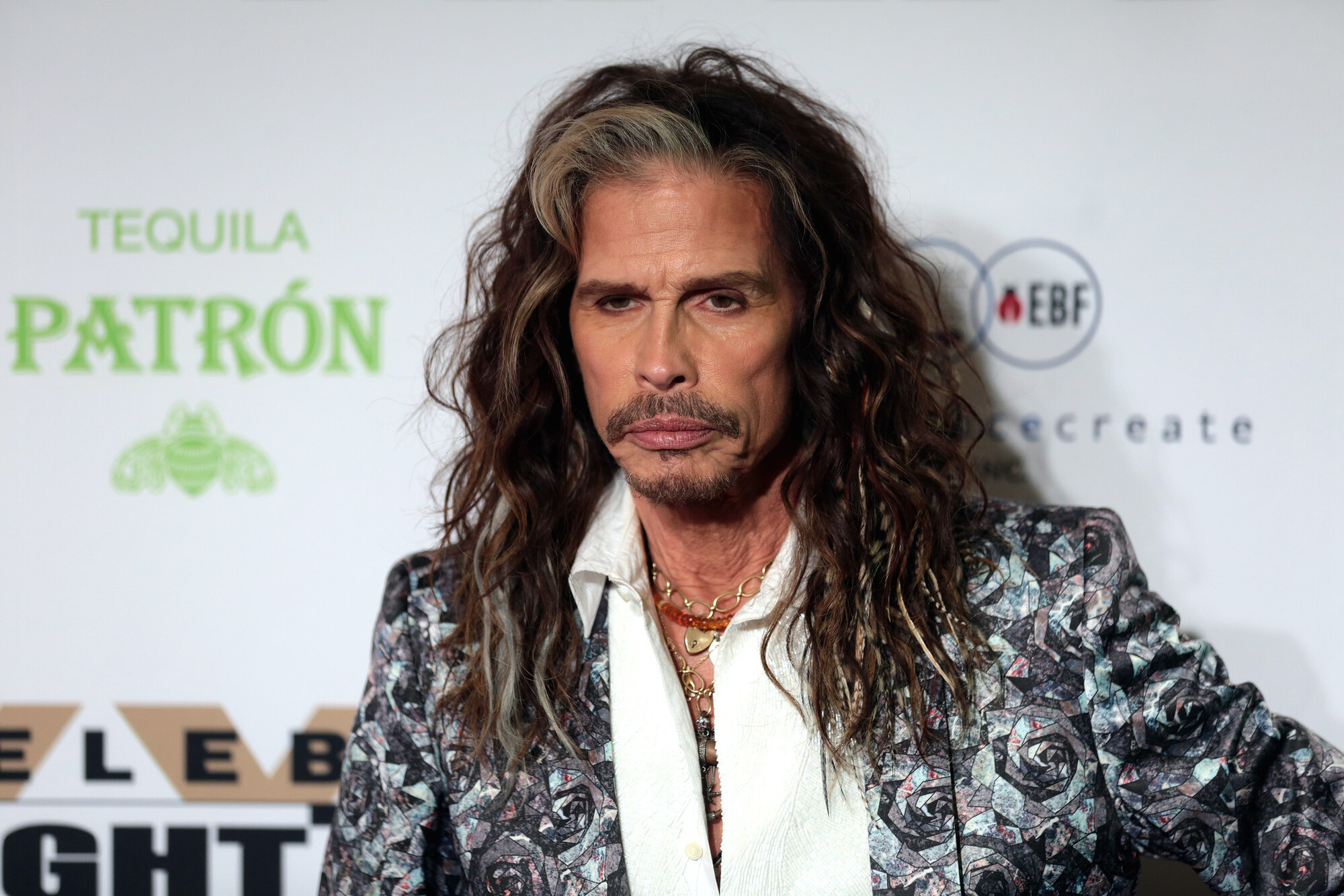 Steven Tyler, Call for non-violence, 2000x1340 HD Desktop