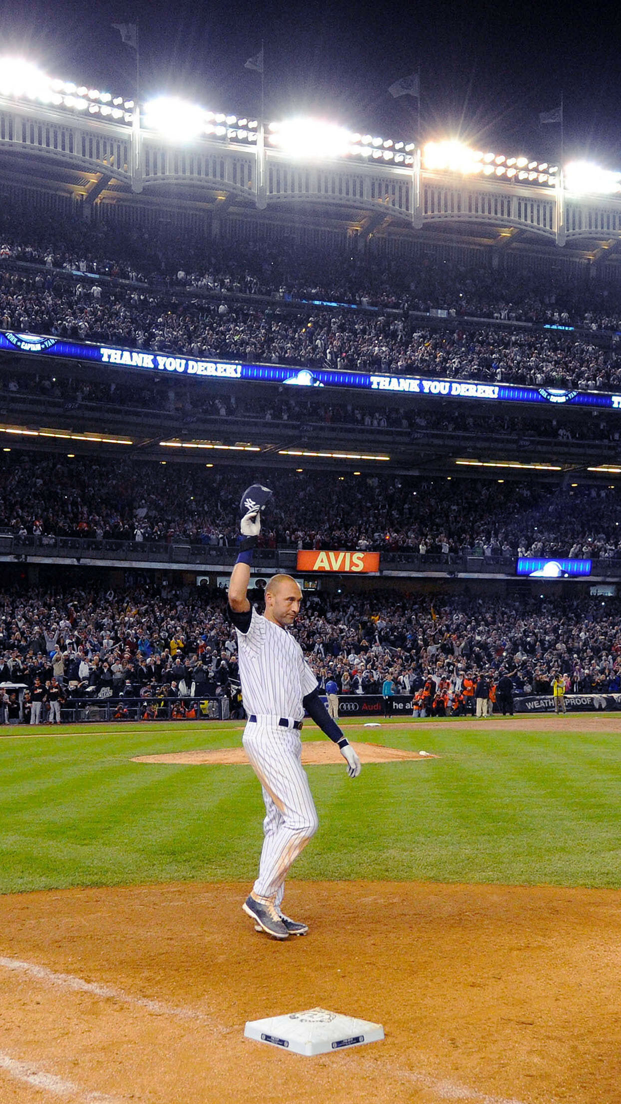 Derek Jeter, Baseball Wallpaper, 1250x2210 HD Phone