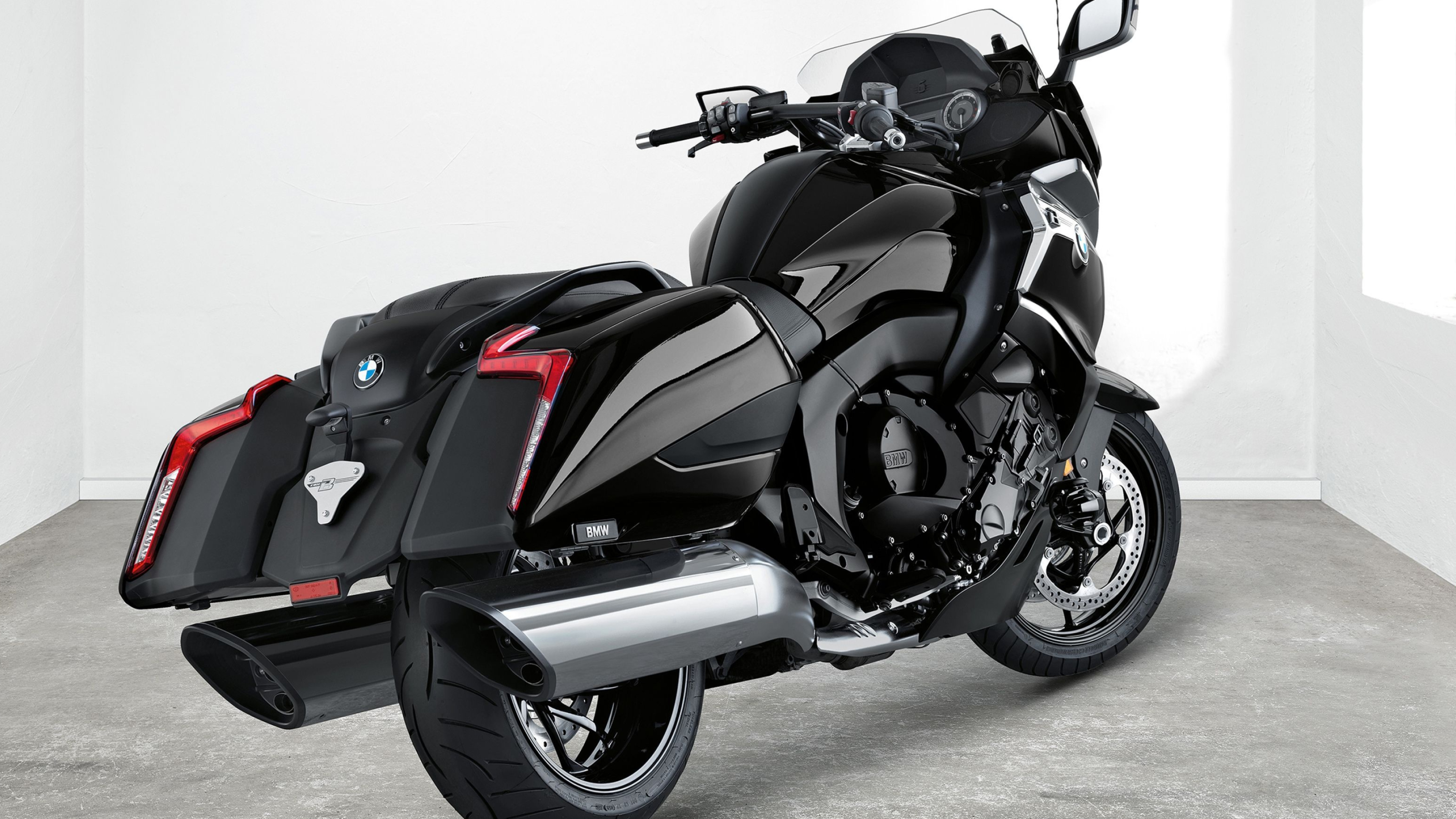 BMW K 1600 B, Eye-catching wallpapers, B-series beauty, Motorrad elegance, 3840x2160 4K Desktop