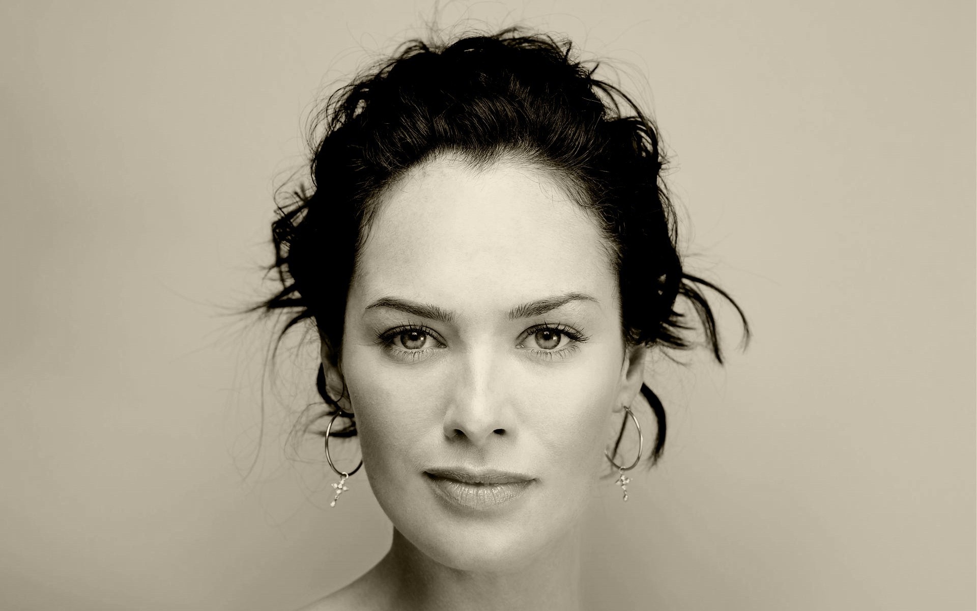 Lena Headey, Face wallpaper, 50669 px, 1920x1200 HD Desktop